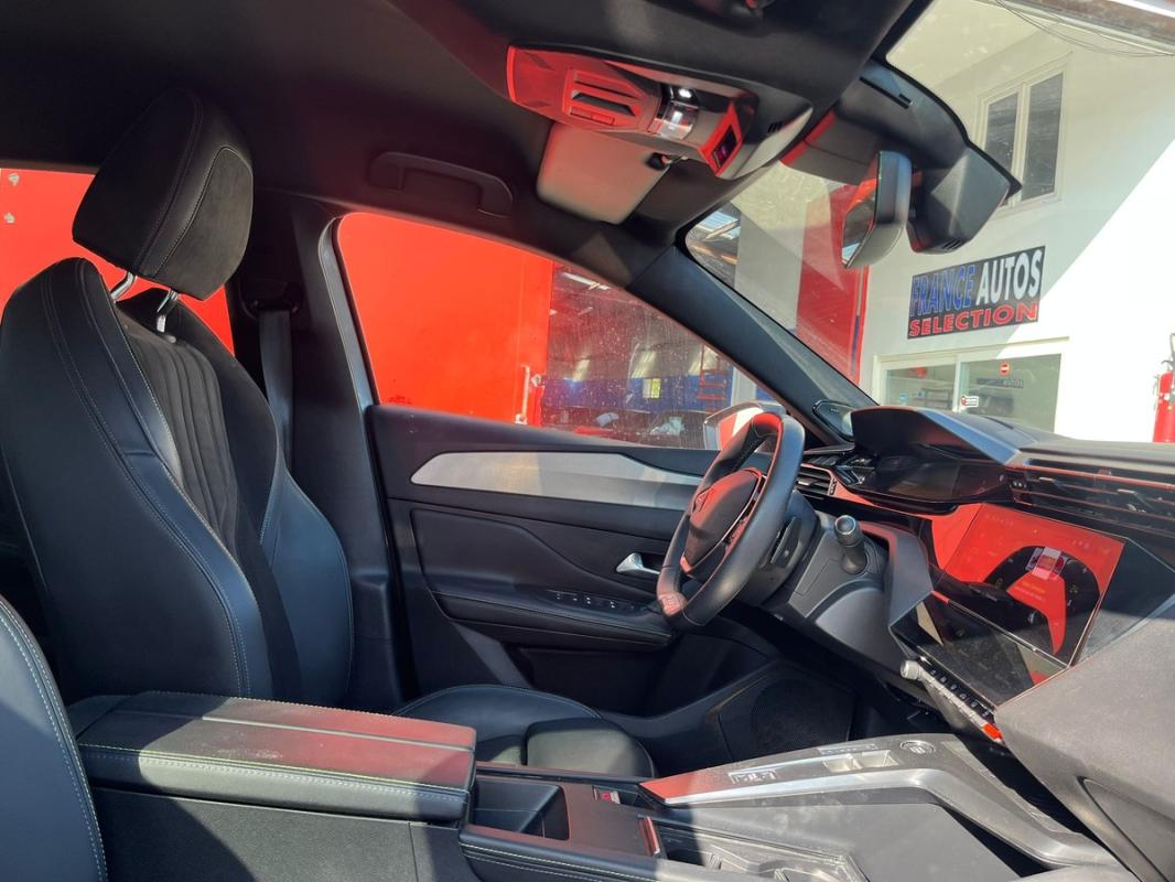 Peugeot 308 1.6L HYBRID 223 CH BOÎTE AUTOMATIQUE | ENTIÈREMENT RÉVISÉE & GARANTIE 12 MOIS