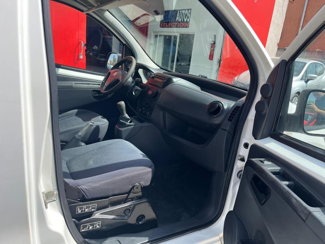 Citroen Nemo 1.4 HDI 68 CH | ENTIÈREMENT RÉVISÉE ET GARANTIE TRÈS PROPRE
