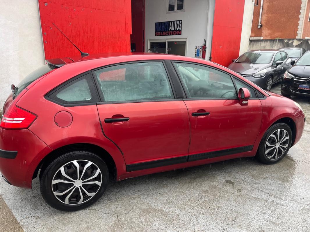 Citroen C4 1.6L HDI 90 CH IDEAL JEUNE CONDUCTEUR - ENTIÈREMENT RÉVISÉE ET GARANTIE PENDANT 12 MOIS