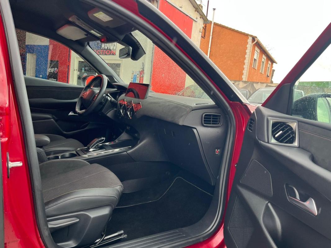 Ds 3 CBACK PERFORMANCE LINE 1.2L 131 CH ESSENCE - FULL OPTIONS | ENTIÈREMENT RÉVISÉE ET GARANTIE