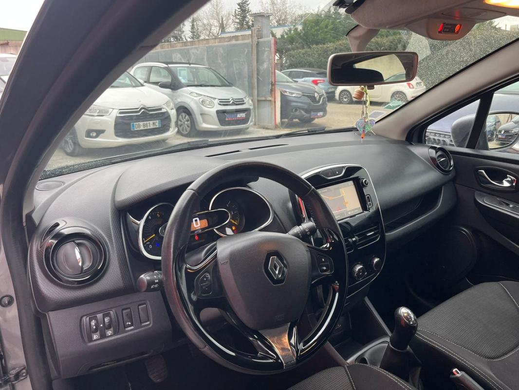 Renault Clio IV 1.5L DCI GPS - RADAR DE RECUL ENTIÈREMENT RÉVISÉE ET GARANTIE SUR 12 MOIS