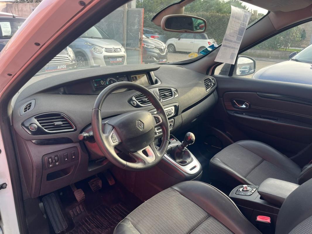 Renault Scenic BOSE 1.5 DCI 110 CH 7 PLACES - AVEC GPS TOMTOM | ENTIÈREMENT RÉVISÉE & GARANTIE