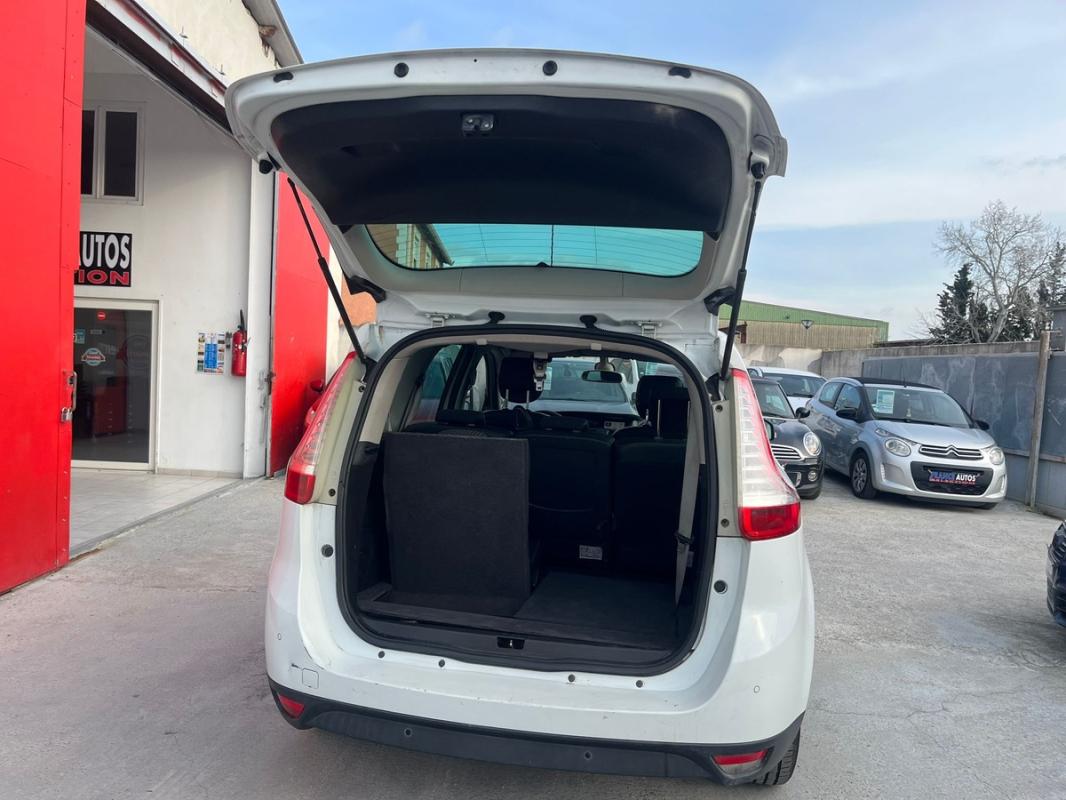 Renault Scenic BOSE 1.5 DCI 110 CH 7 PLACES - AVEC GPS TOMTOM | ENTIÈREMENT RÉVISÉE & GARANTIE