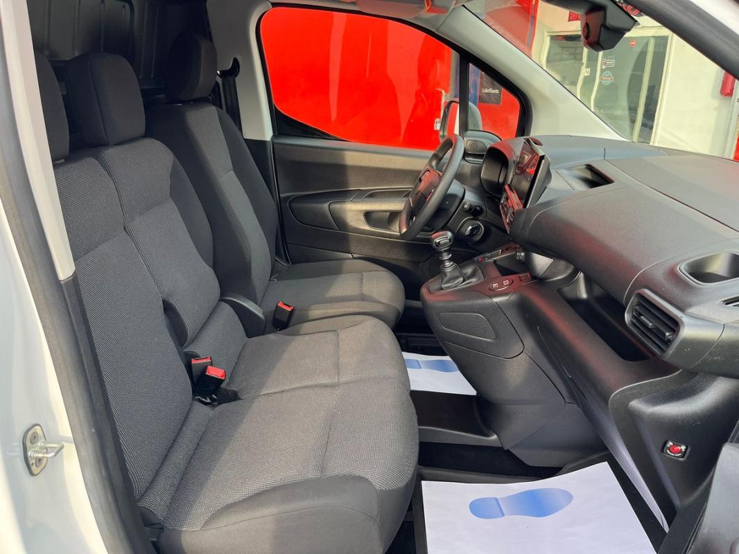 Citroen Berlingo 1.5 HDI 100 CH - 1ere MAIN 3 PLACES |RÉVISÉE ET ANS DE GARANTIE CONSTRUCTEUR