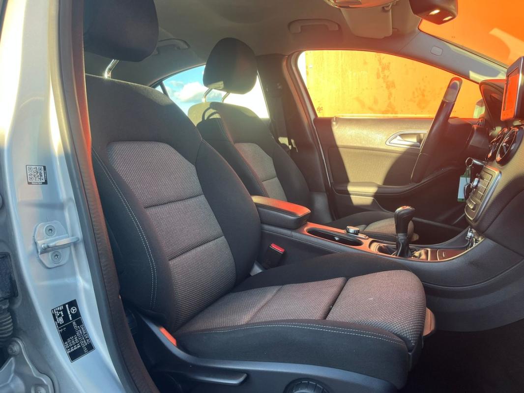 Mercedes-Benz Classe A 180 PHASE 2 1.5L CDI 110 CH ENTIÈREMENT RÉVISÉE ET GARANTIE TRÈS PROPRE