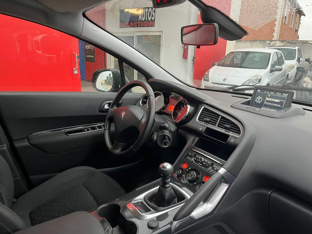Peugeot 3008 1.6L HDI 120 CH PHASE 2 AVEC CAMÉRA, GPS.. | ENTIÈREMENT RÉVISÉE & GARANTIE 12 MOIS