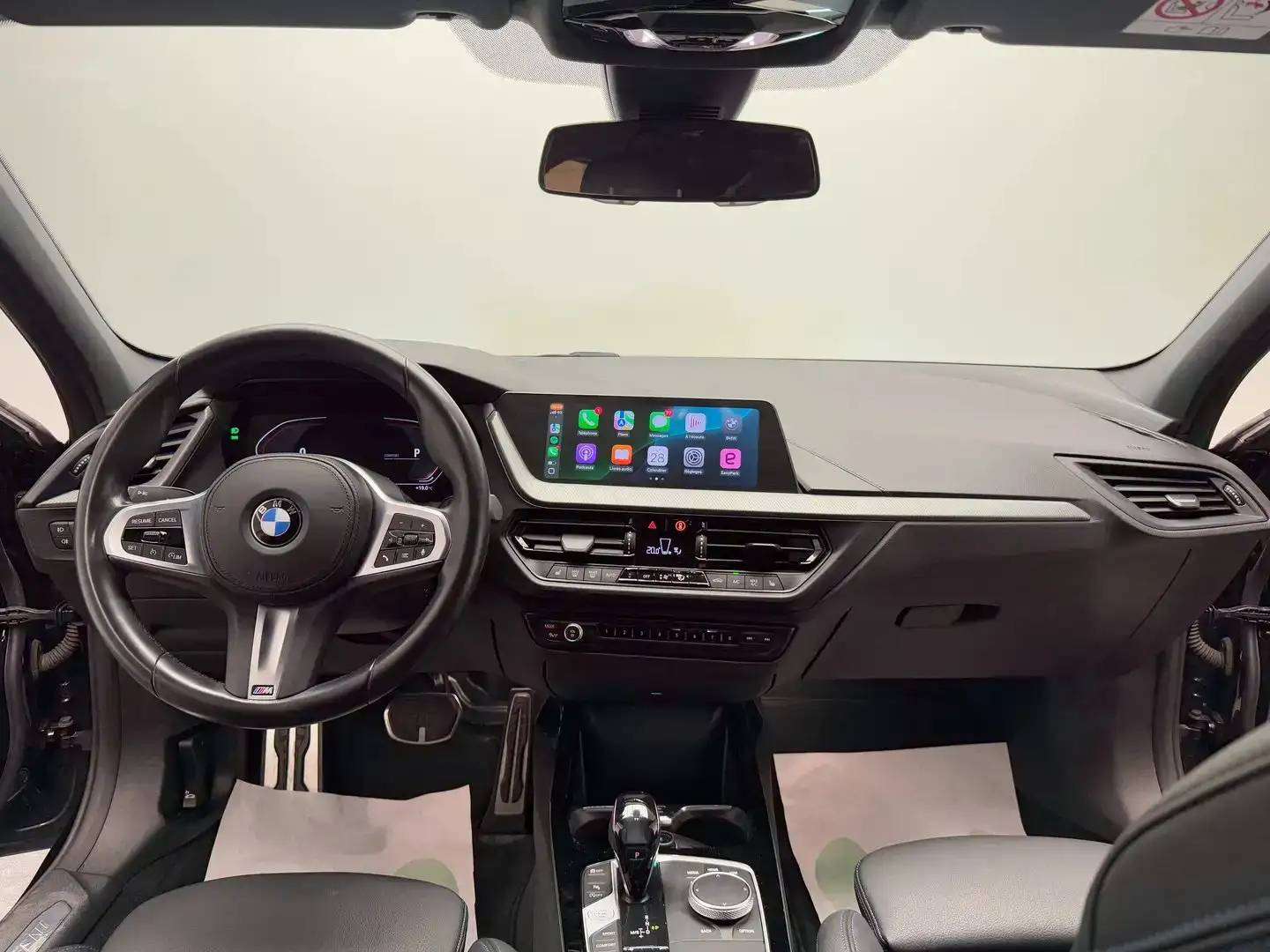 BMW 118 iA *PACK M*CARPLAY*SIEGE CHAUFF*GARANTIE 12 MOIS*