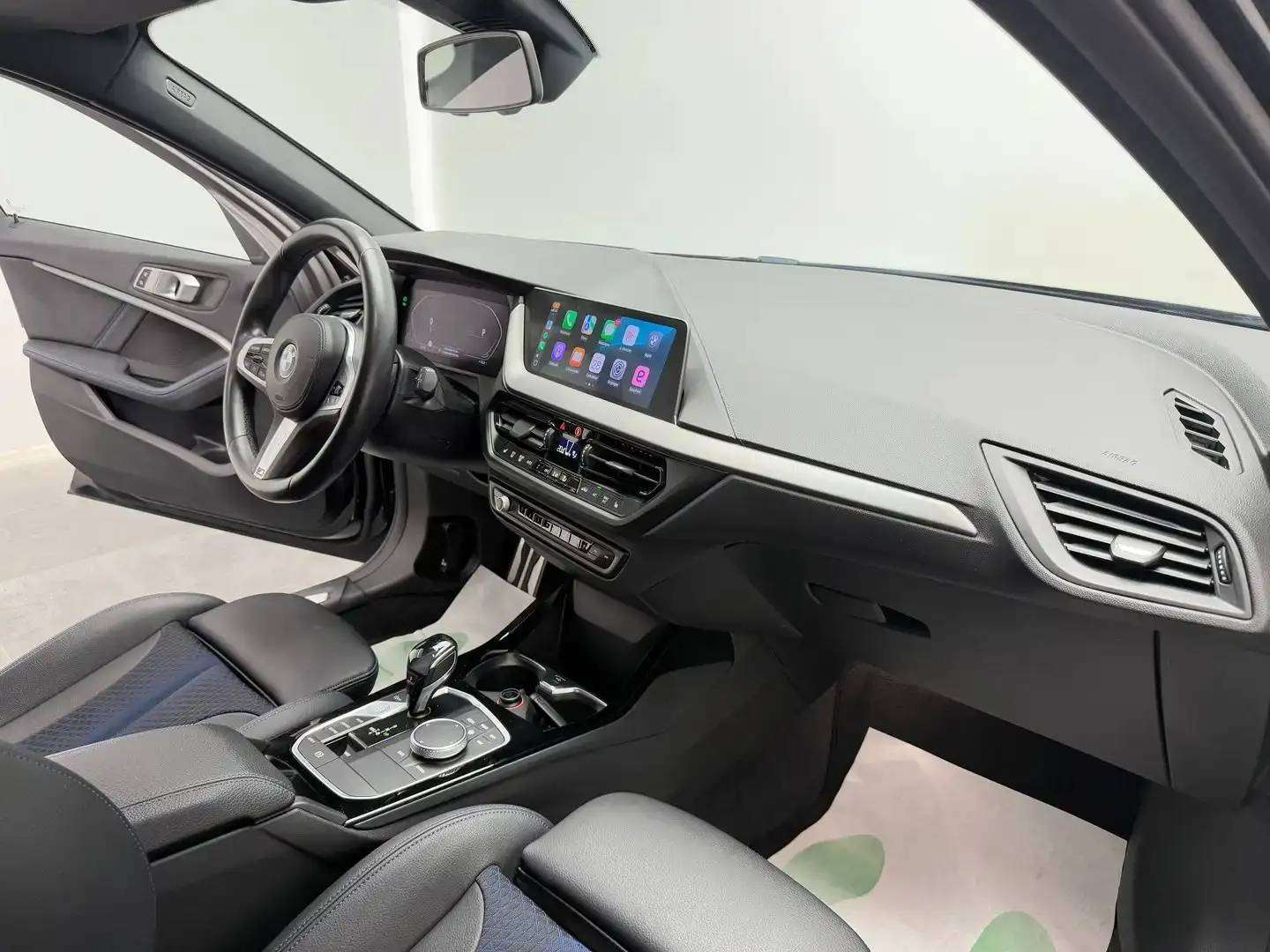 BMW 118 iA *PACK M*CARPLAY*SIEGE CHAUFF*GARANTIE 12 MOIS*