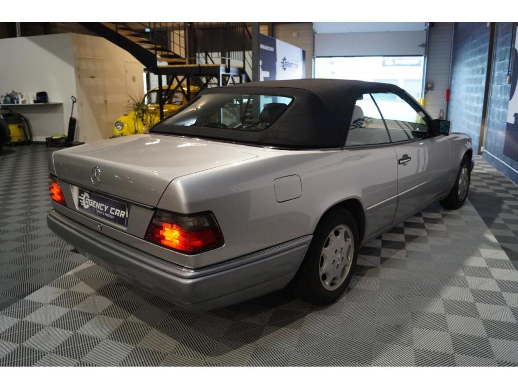 Mercedes-Benz Classe E 220 - BVA CABRIOLET Prestige 148900 km d'origine