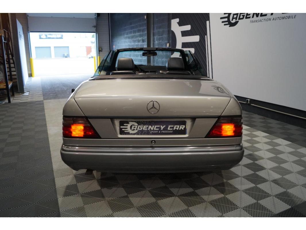Mercedes-Benz Classe E 220 - BVA CABRIOLET Prestige 148900 km d'origine