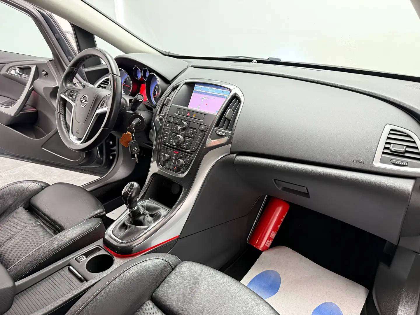 Opel Astra 1.7 CDTi *SIEGES CHAUFFANTS*GPS*GARANTIE 12 MOIS*