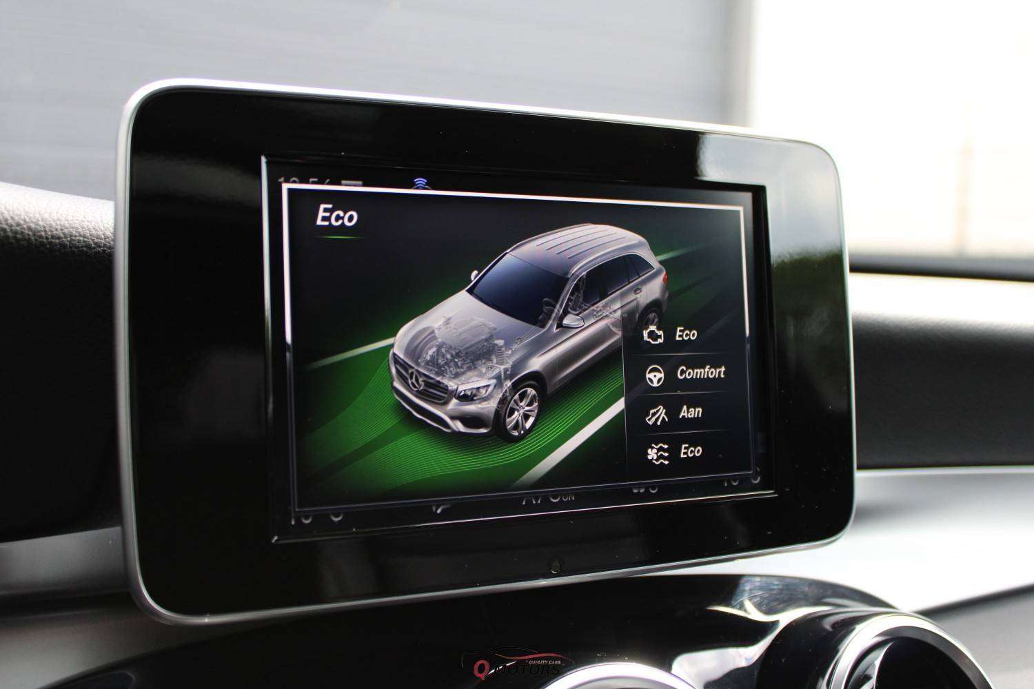Mercedes-Benz GLC 350 e 4-Matic PHEV/PANO/LED/CRUISE