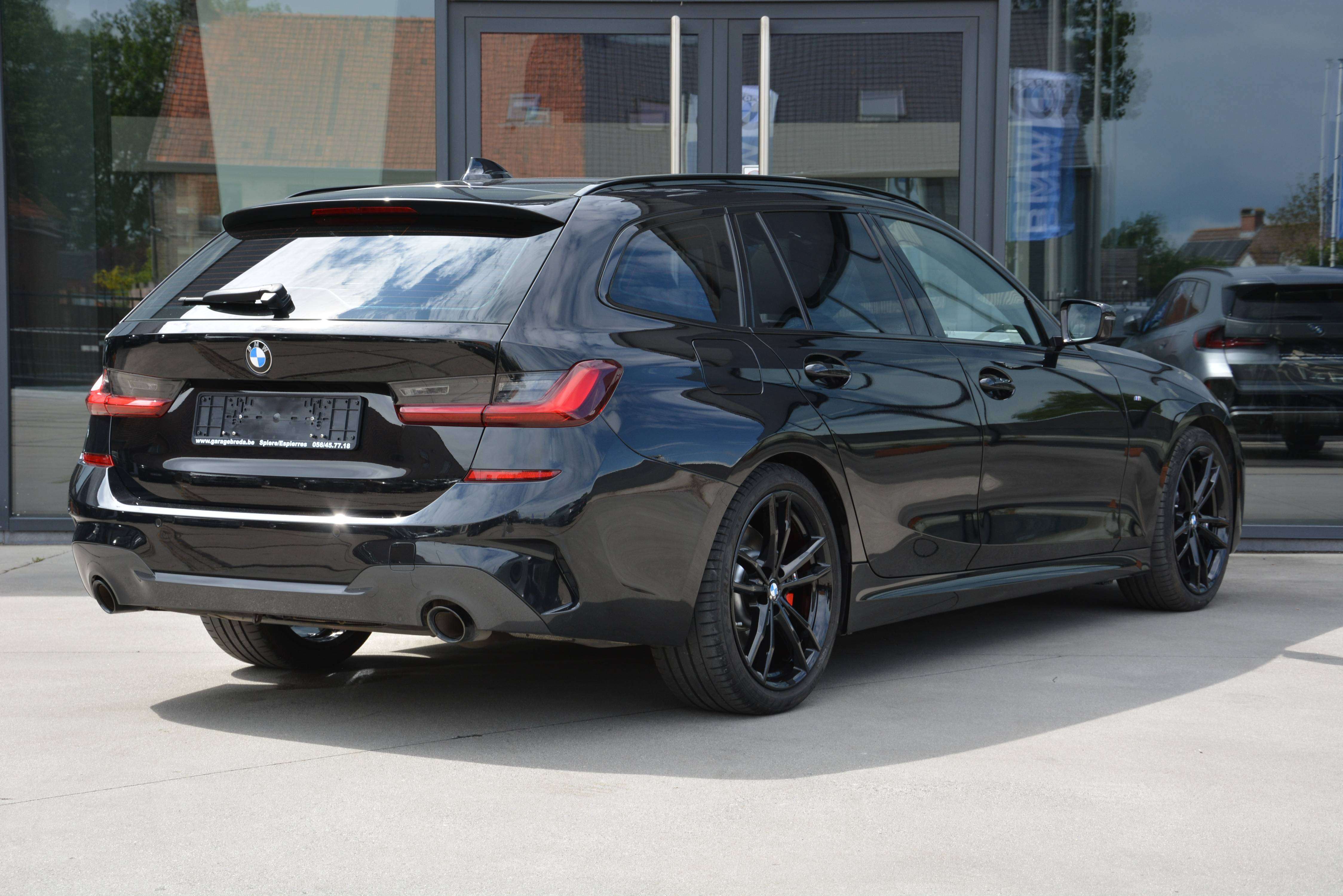 BMW 330 i Touring M-Sport/ PDC/ LED/ Navi/ Leder/ Pano/ Hifi/ Alu's 19"