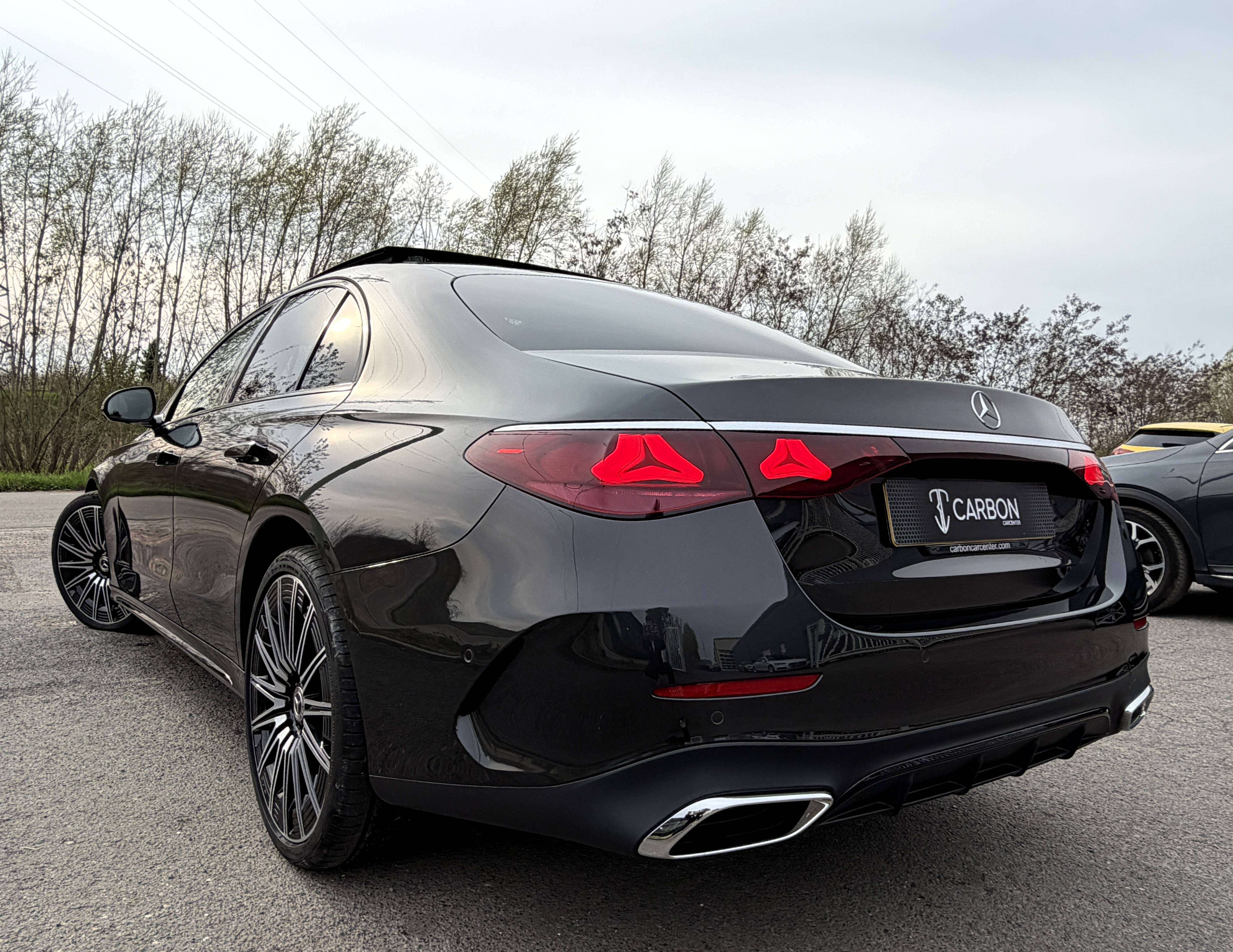 Mercedes-Benz E 220 d Pack AMG DIGITAL LIGHT/DISPLAY/BURMESTER 4D