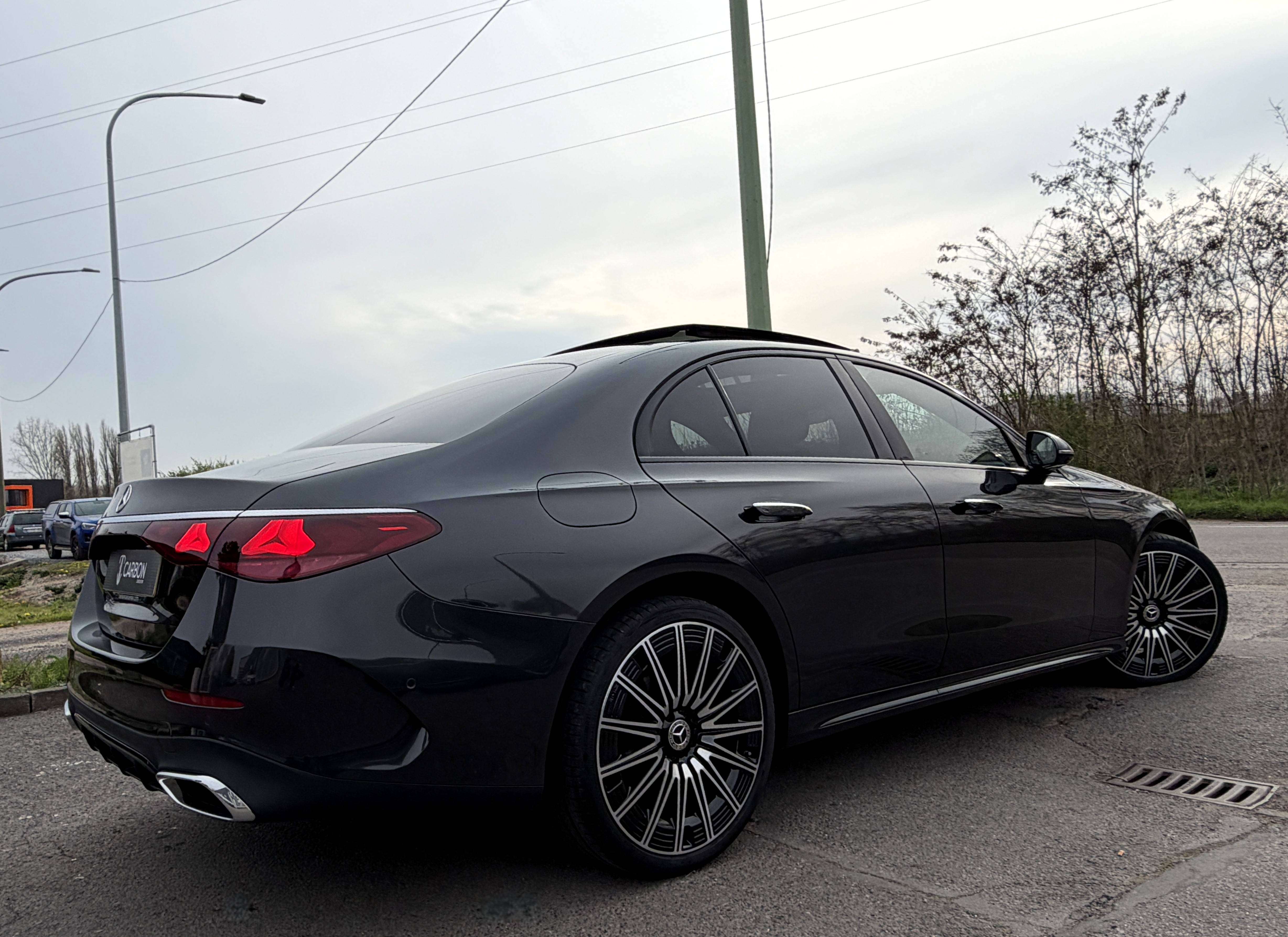 Mercedes-Benz E 220 d Pack AMG DIGITAL LIGHT/DISPLAY/BURMESTER 4D