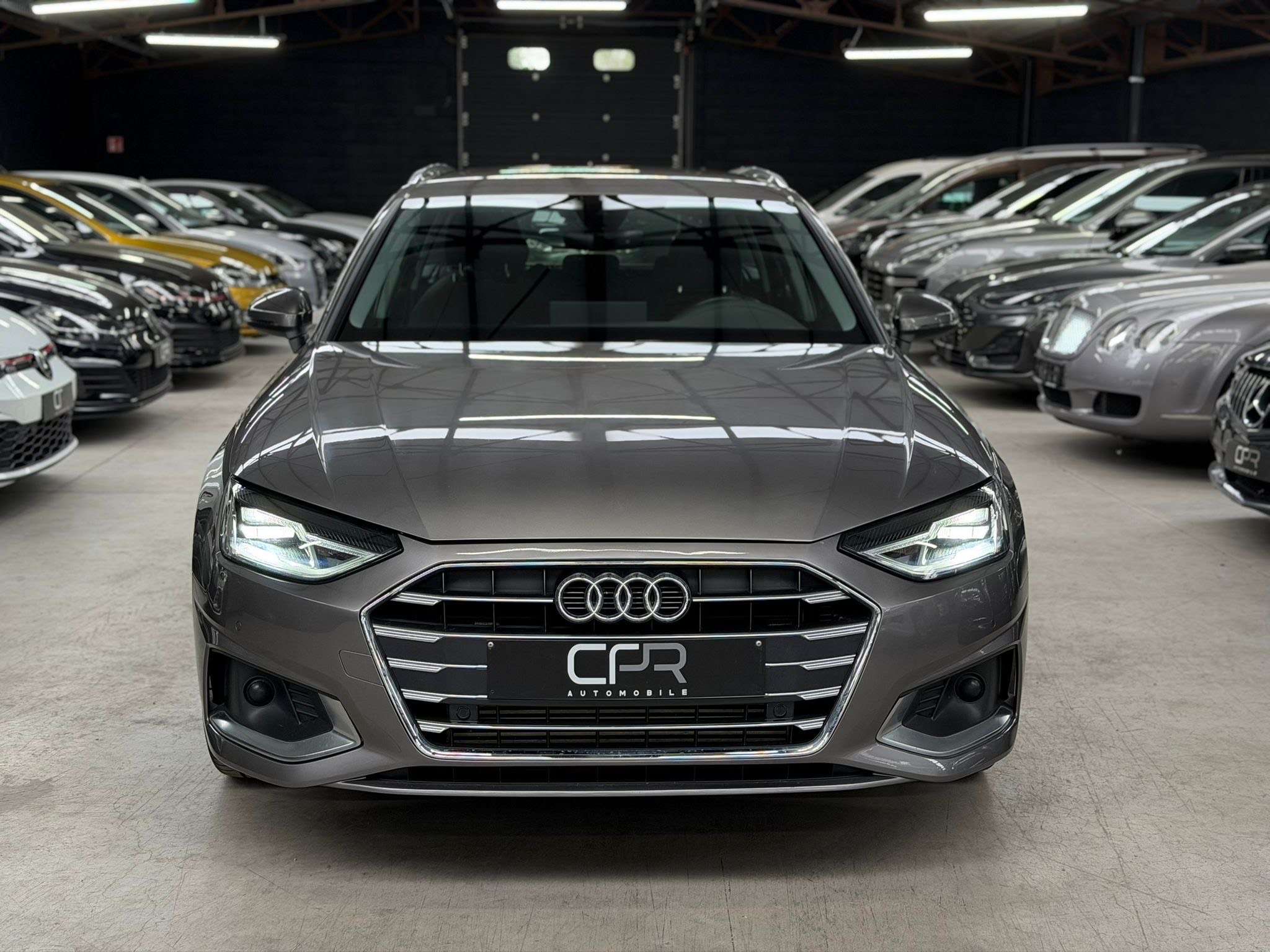 Audi A4 40 TFSI S tronic * NEW LIFT * GPS * XENON * RADAR * GARANTIE
