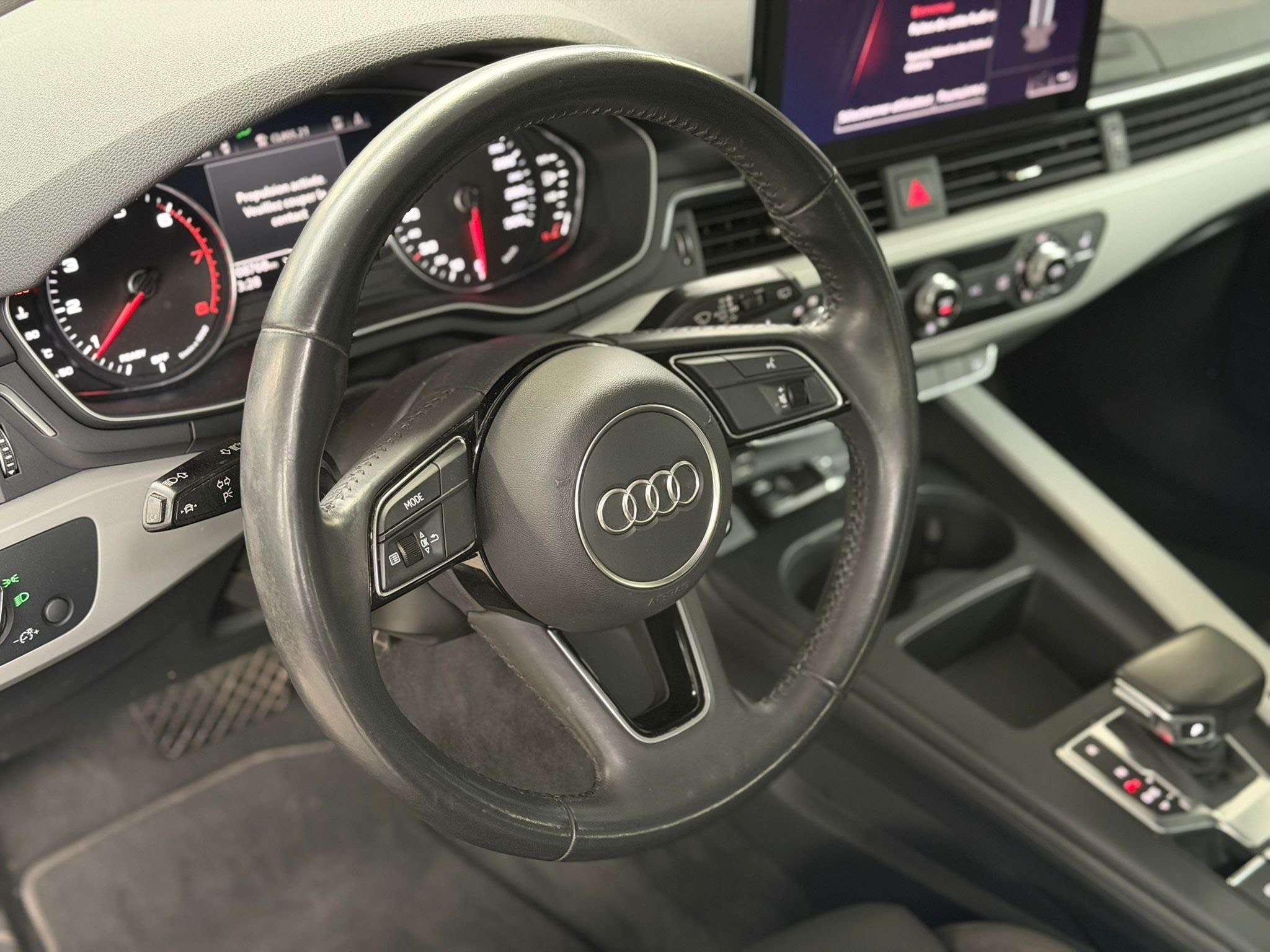 Audi A4 40 TFSI S tronic * NEW LIFT * GPS * XENON * RADAR * GARANTIE