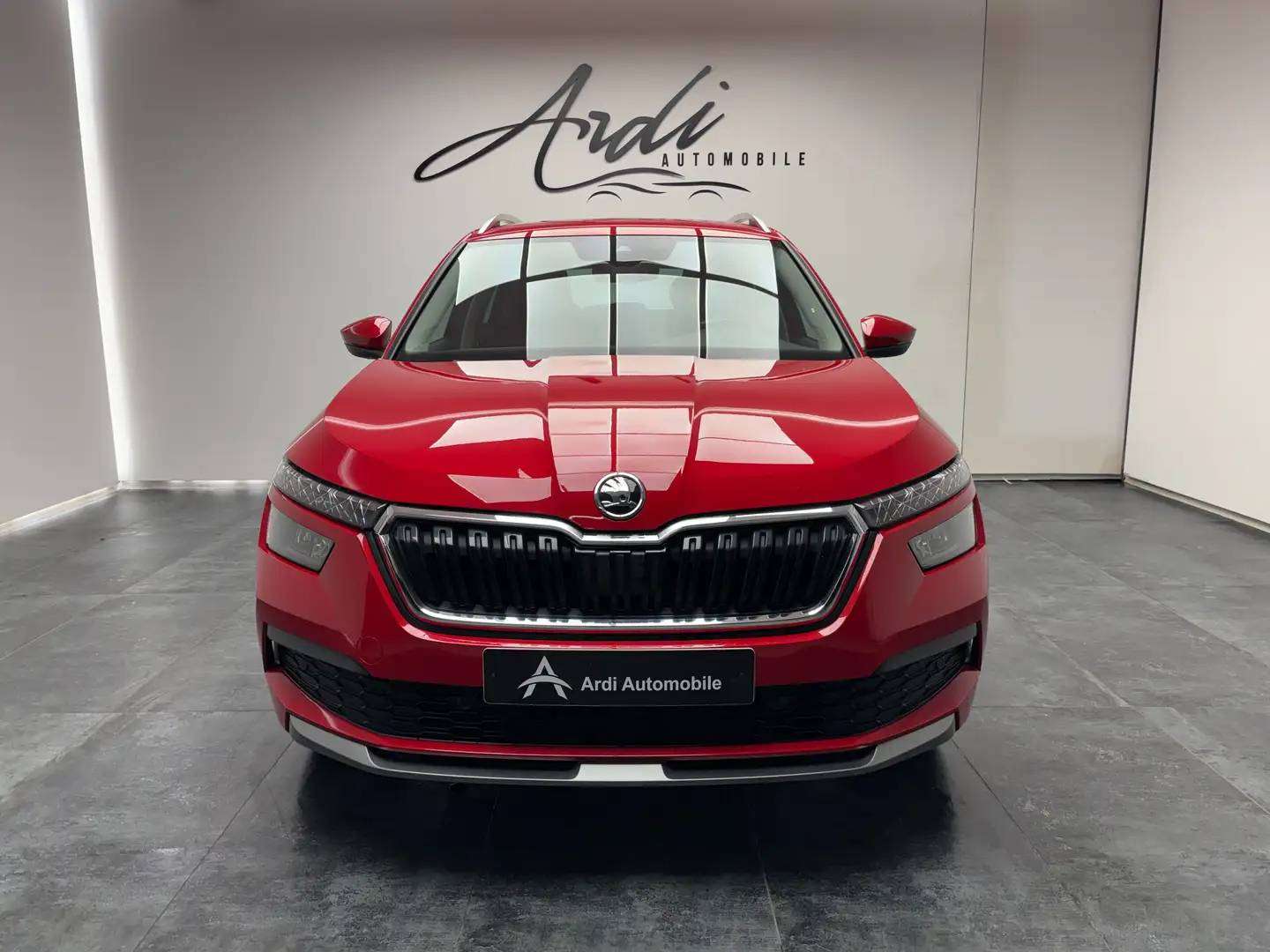 Skoda Kamiq 1.0 TSI *CARPLAY*SIEGE CHAUFF*CAMERA*1ER PROPRIO*GARANTIE*