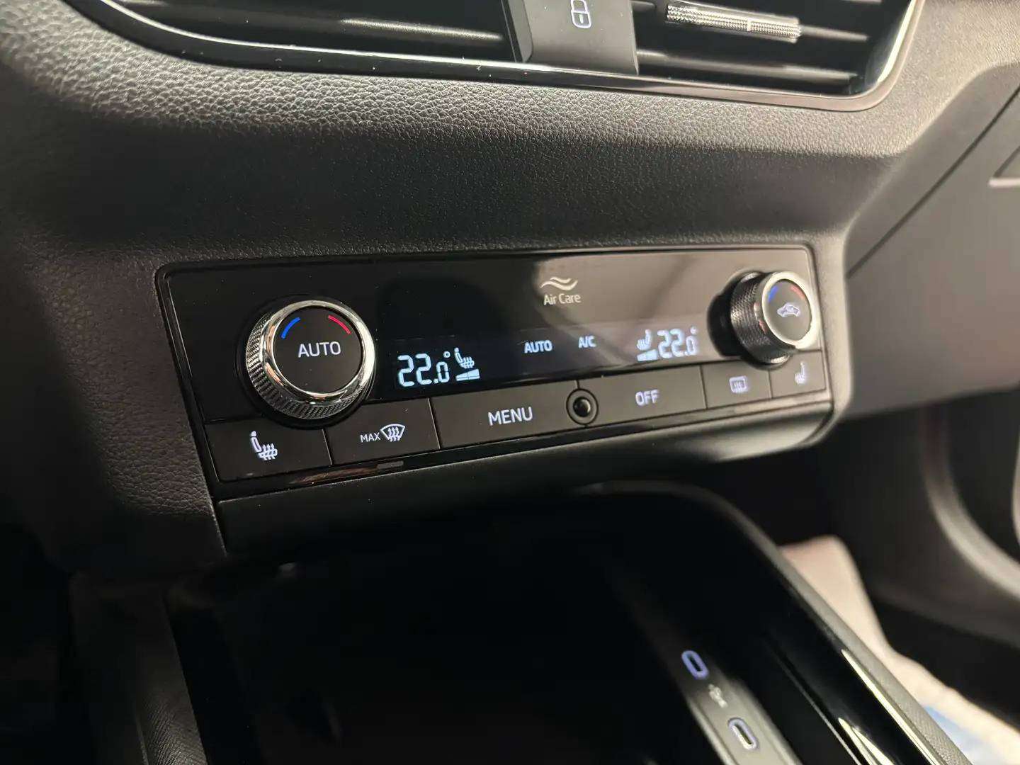 Skoda Kamiq 1.0 TSI *CARPLAY*SIEGE CHAUFF*CAMERA*1ER PROPRIO*GARANTIE*