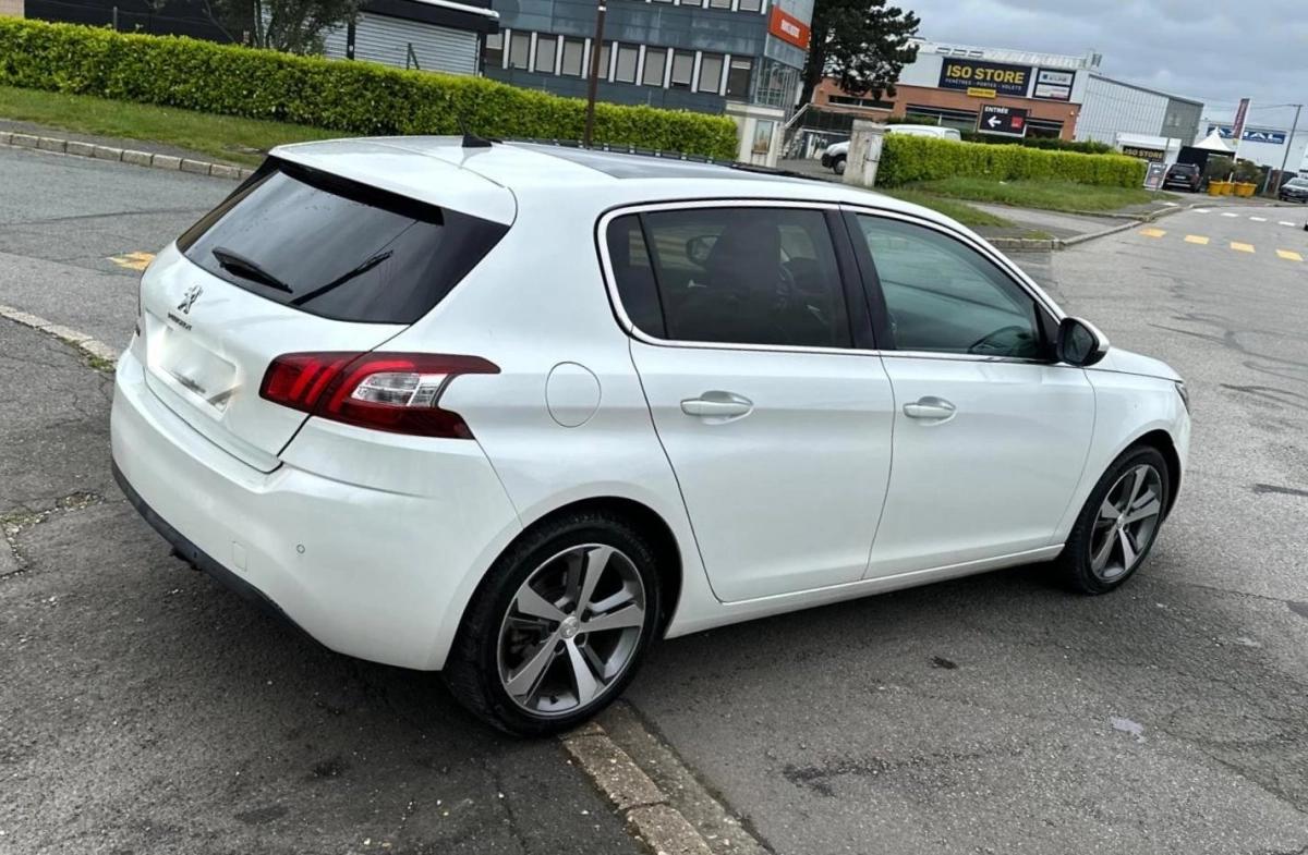 Peugeot 308 1.2 PT 130 CV FELINE TOIT PANO