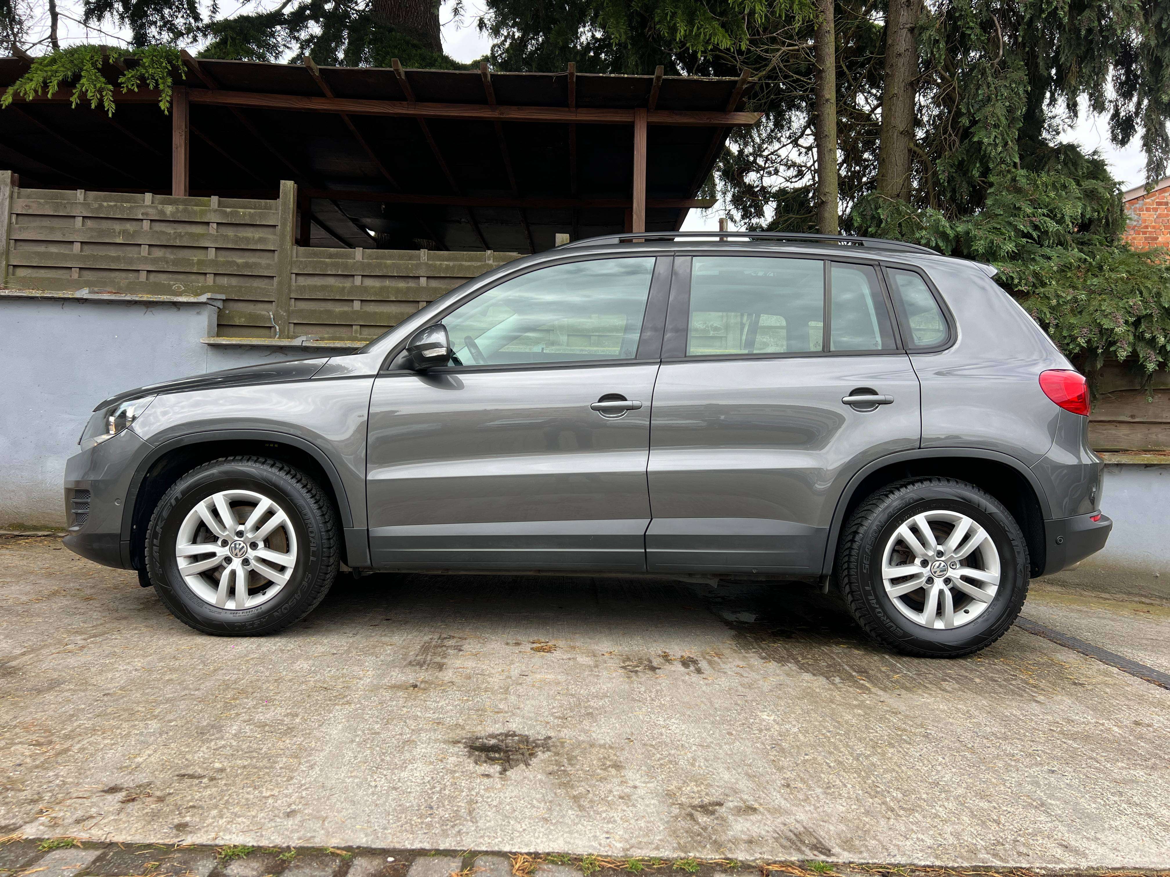 Volkswagen Tiguan Tiguan 1.4 TSI 125cv 6vit Trend (navig toit panoramique clim ect)