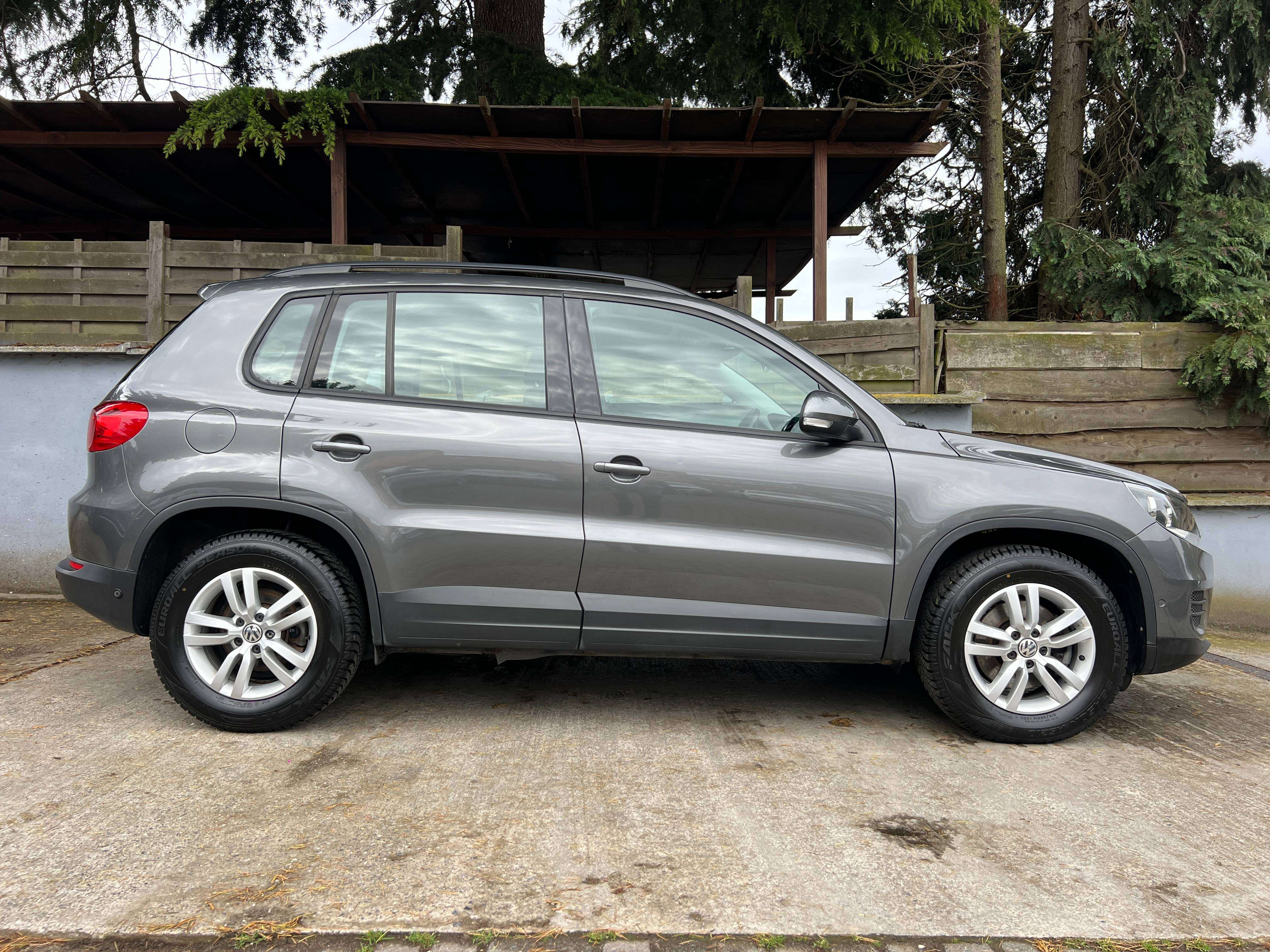 Volkswagen Tiguan Tiguan 1.4 TSI 125cv 6vit Trend (navig toit panoramique clim ect)