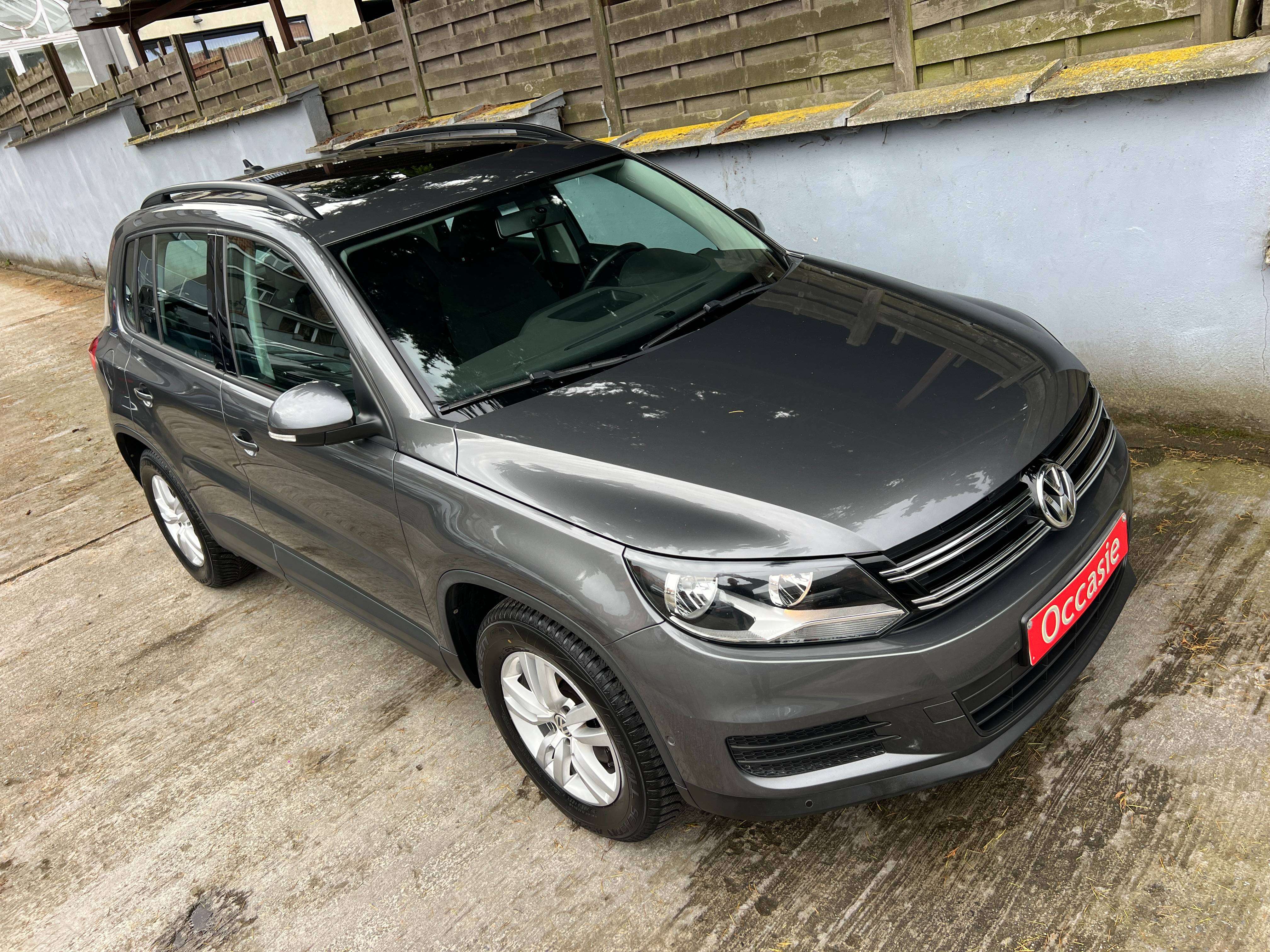 Volkswagen Tiguan Tiguan 1.4 TSI 125cv 6vit Trend (navig toit panoramique clim ect)