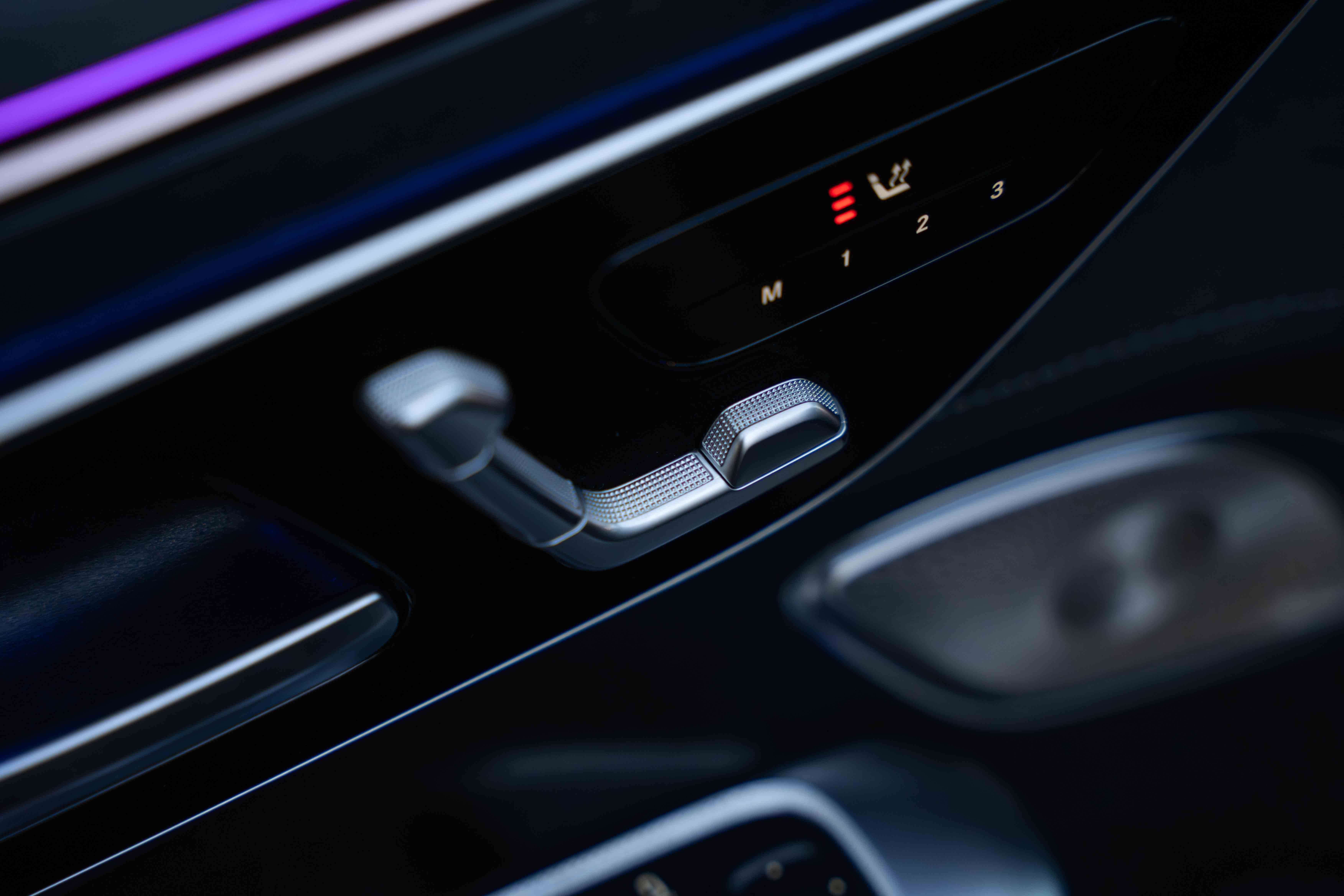Mercedes-Benz EQE 350 4M AMG SOH98%/PANO/DIGILED/AIRMATIC/BURMESTER/360°