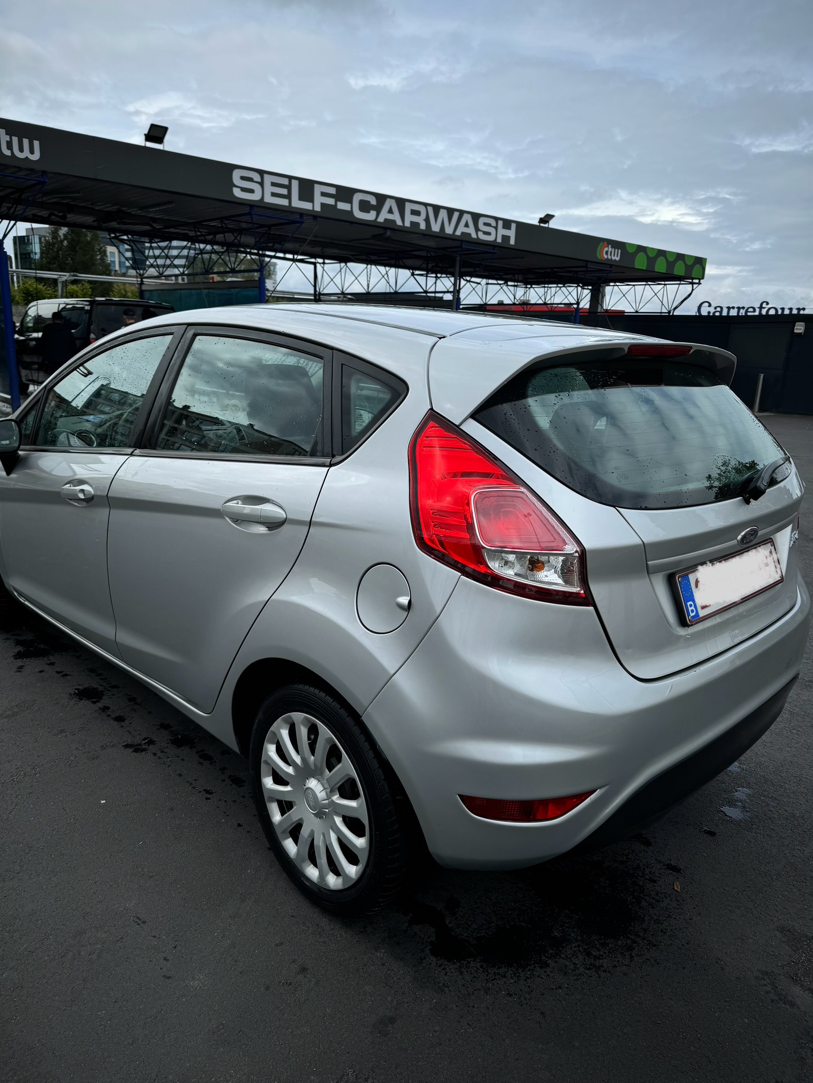 Ford Fiesta V (2) 1.25 60 AMBIENTE 5P