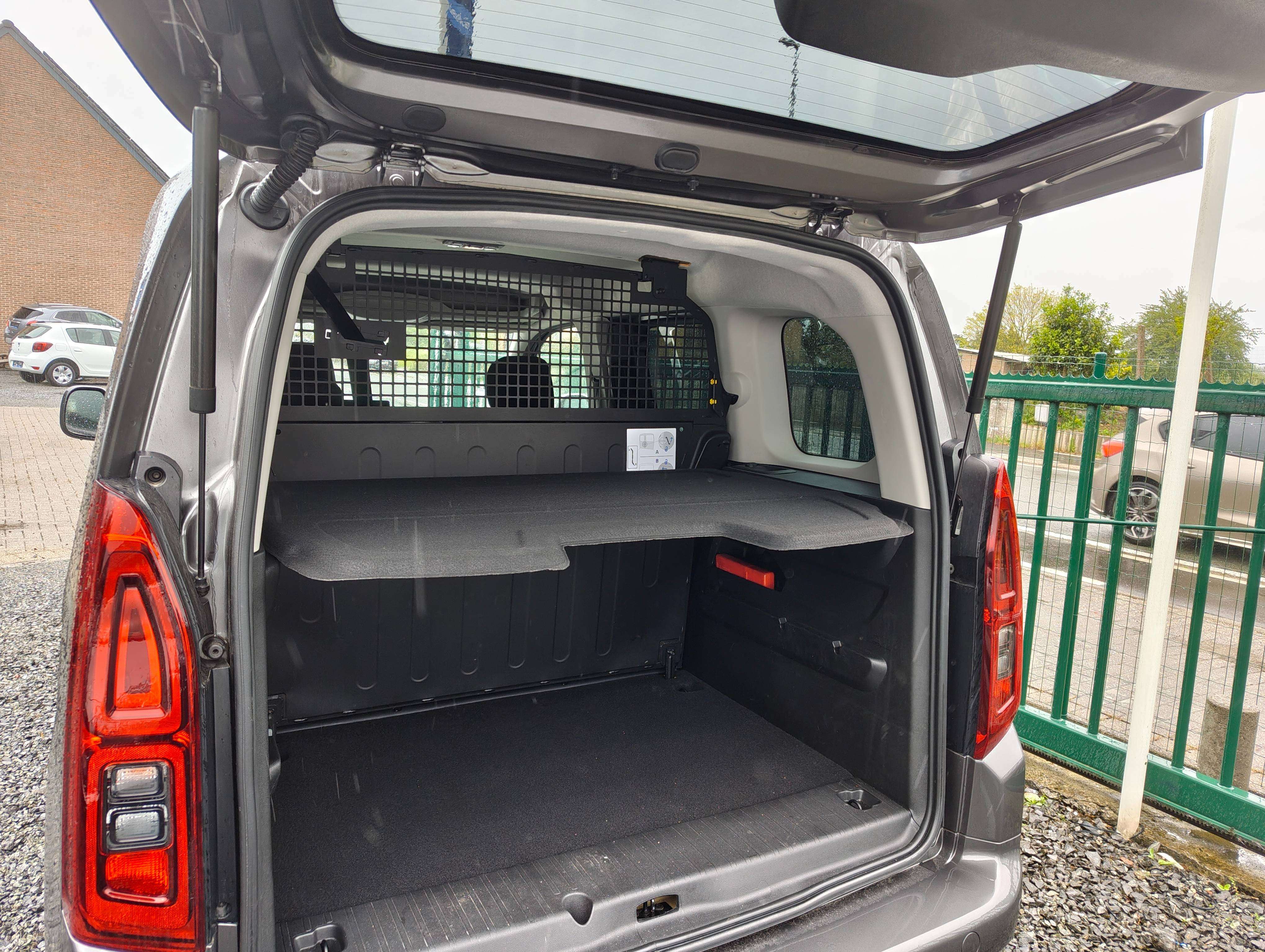 Opel Combo Life Combo Life 1.2 Edition 5pl 82496 km