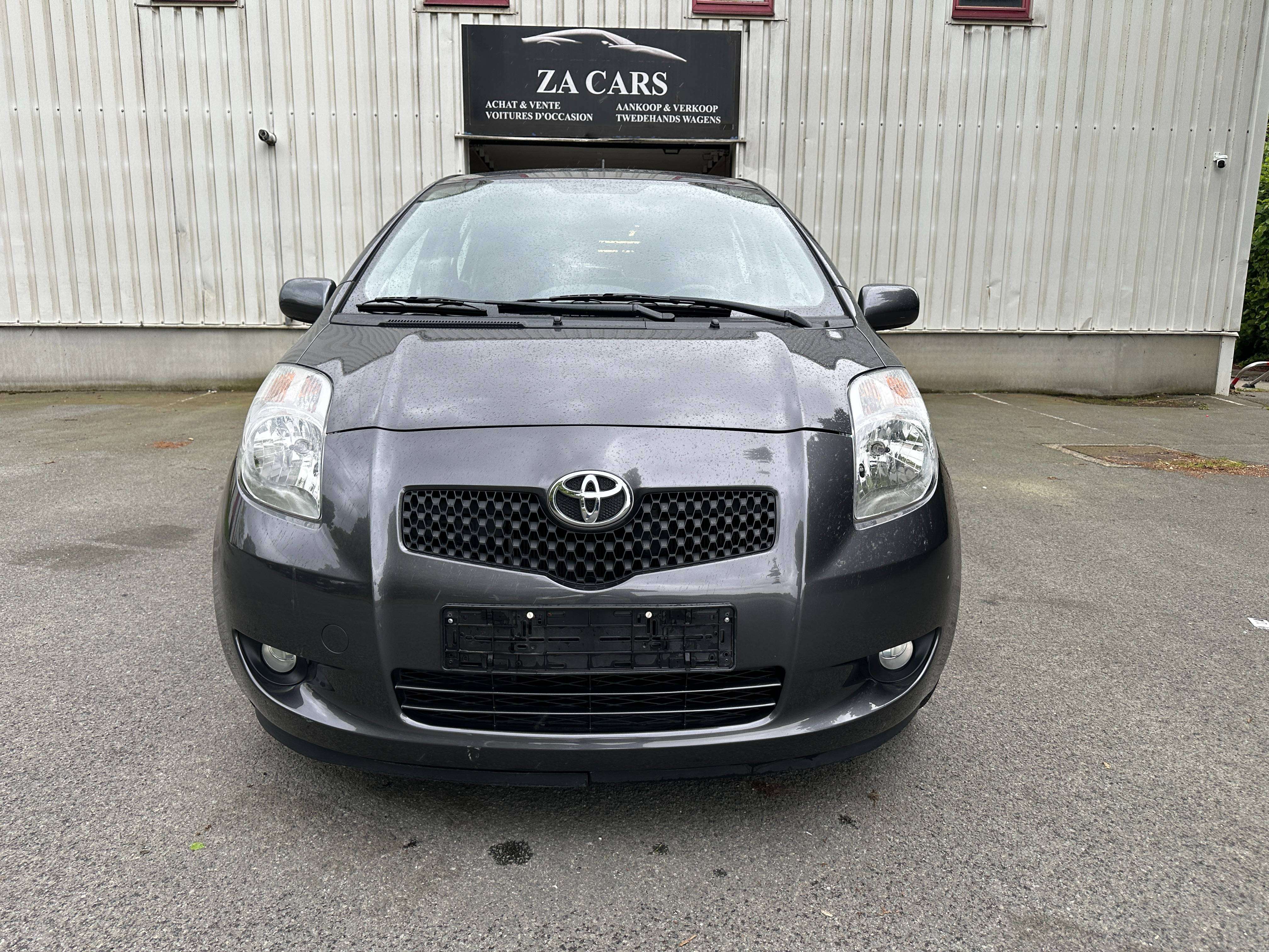 Toyota Yaris Yaris 1.3i VVT-i 16v Sol/CT GARANTIE