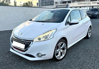 Peugeot 208 1.6 THP 200 GTI 3P