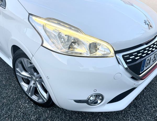 Peugeot 208 1.6 THP 200 GTI 3P
