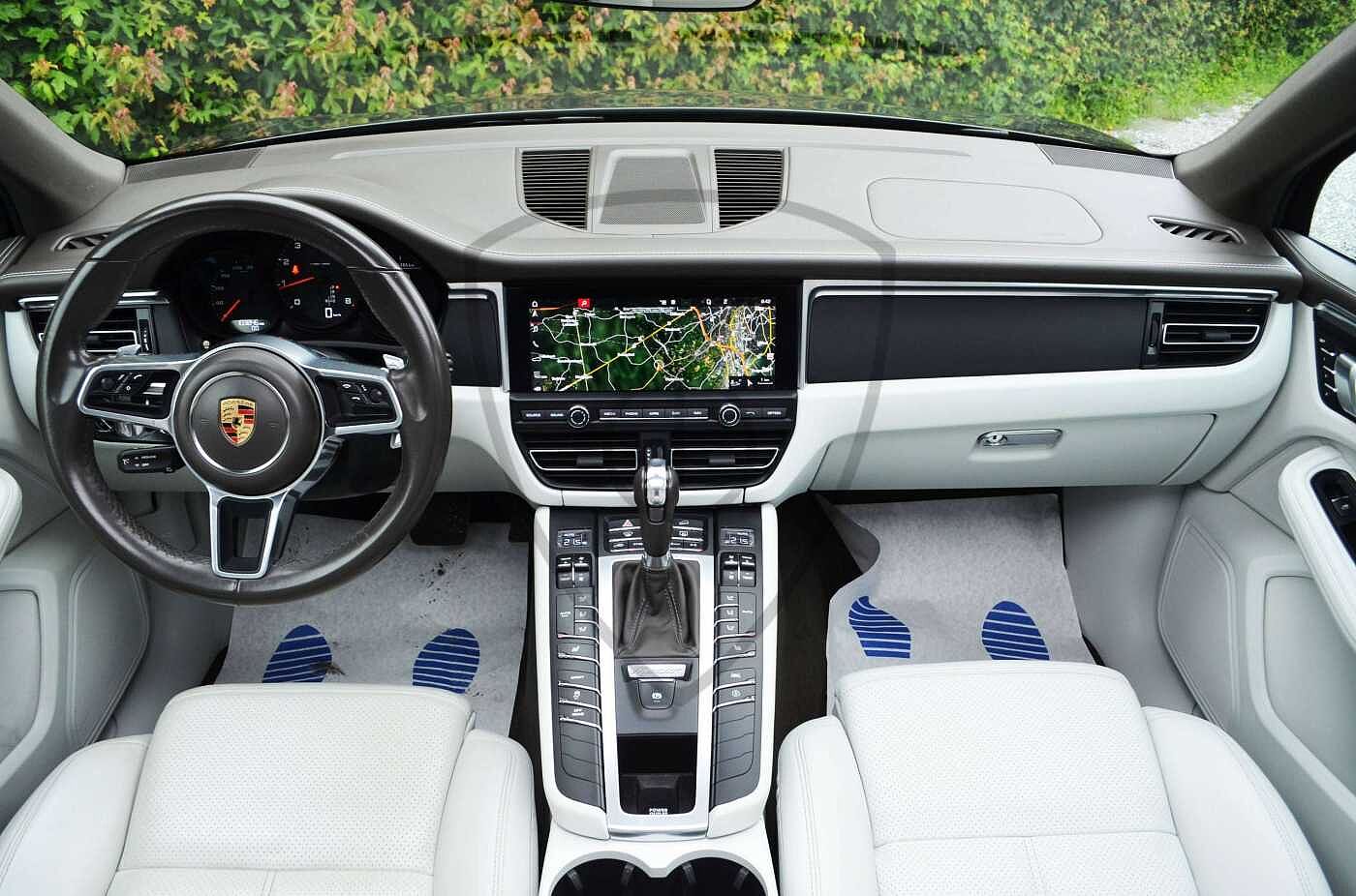 Porsche Macan Macan 2.0 Turbo PDK * PANO * 14 WAY SEATS * TOW-BAR * CAMERA