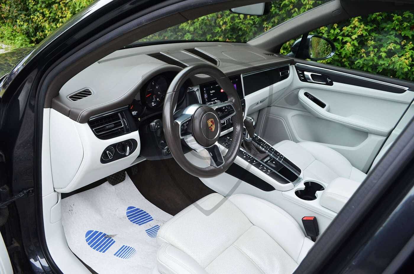 Porsche Macan Macan 2.0 Turbo PDK * PANO * 14 WAY SEATS * TOW-BAR * CAMERA