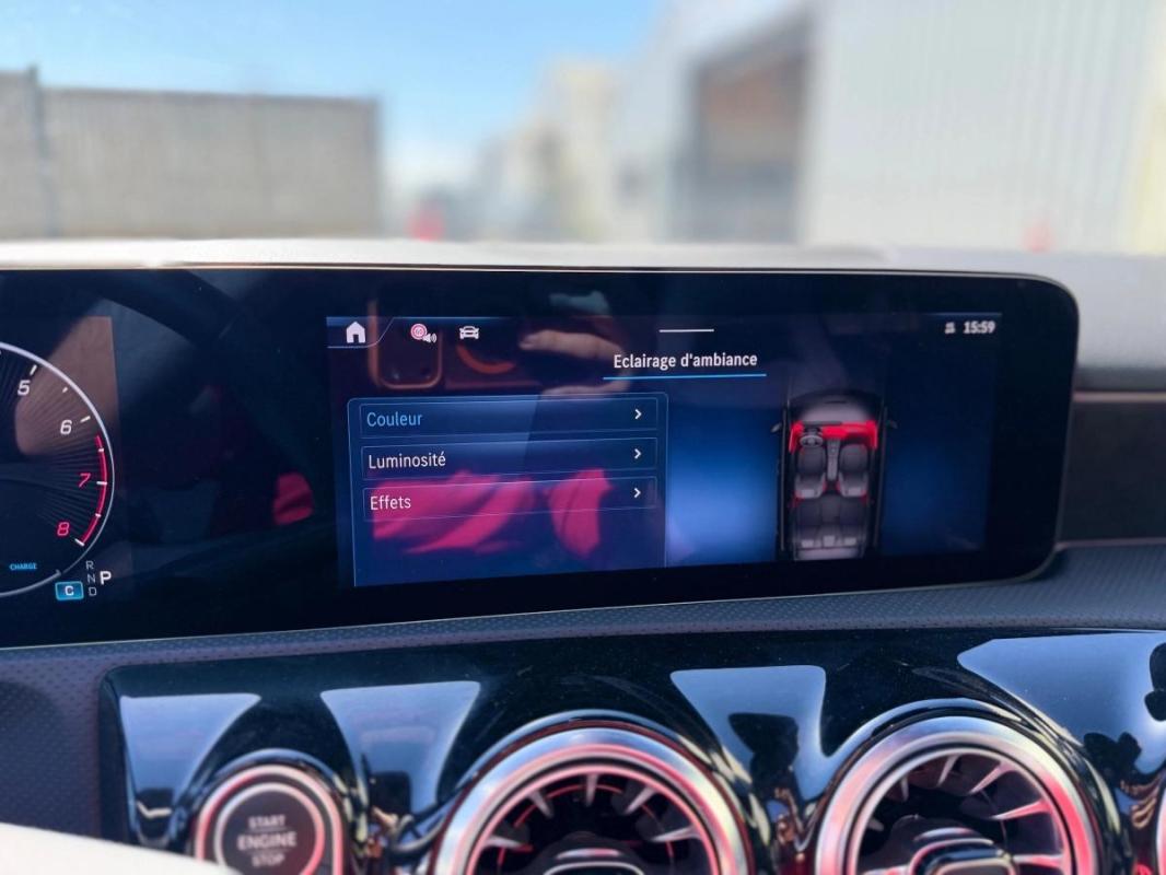 Mercedes-Benz Classe A 1.3 200 165 HYBRID MHEV PREMIUM AMG LINE TOIT OUVRANT - LED AMBIANCE