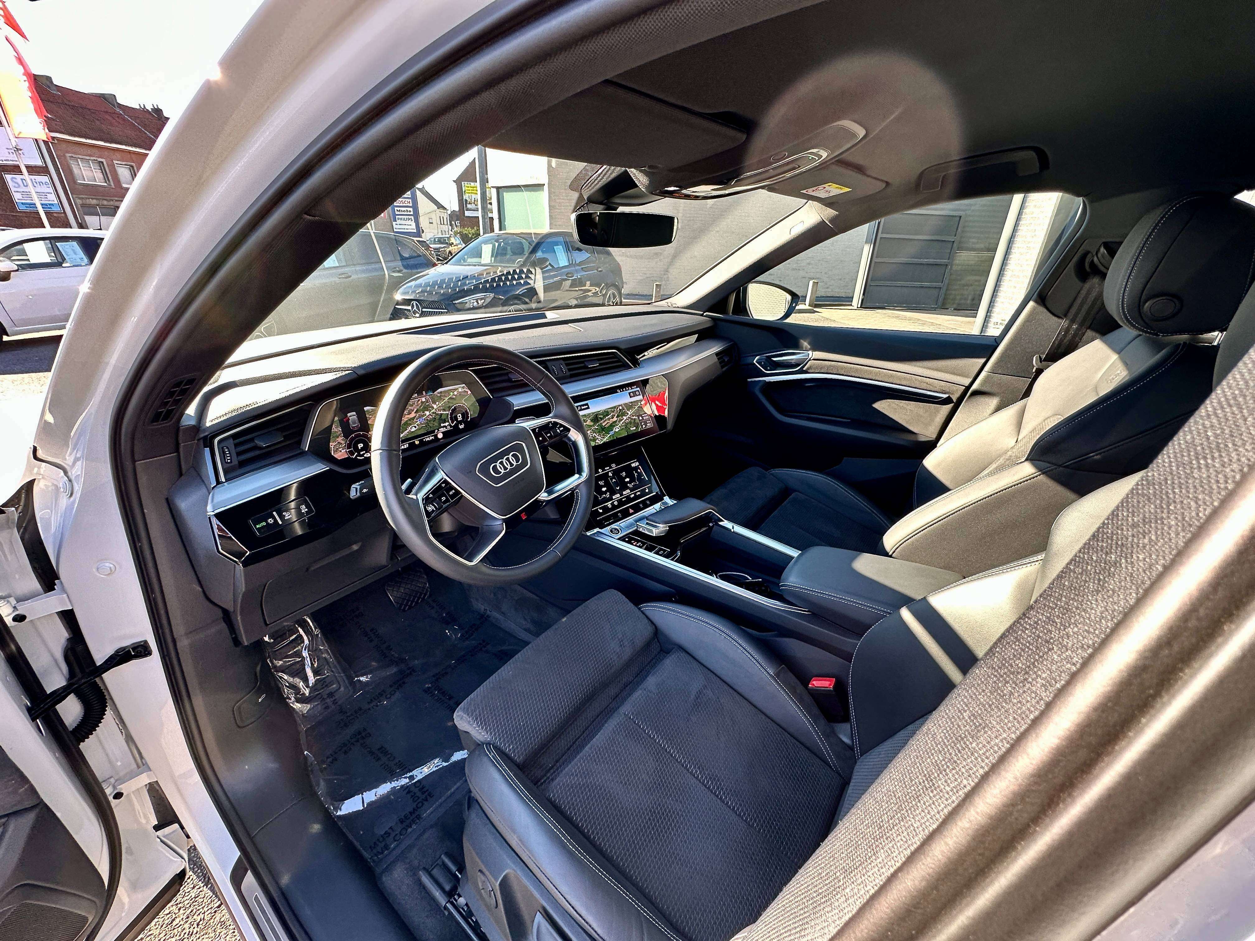Audi e-tron Quattro 2x S line Black line*