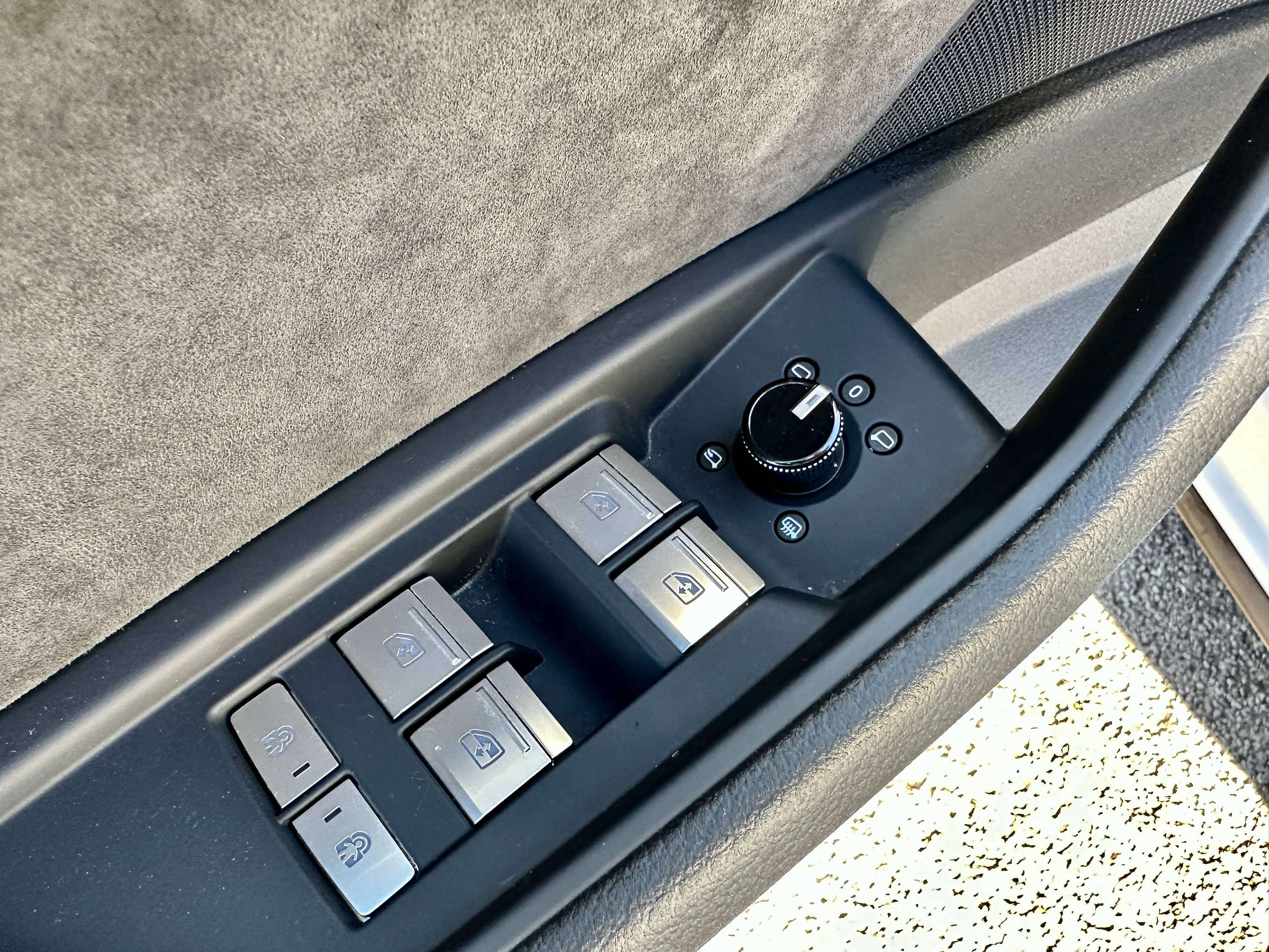 Audi e-tron Quattro 2x S line Black line*