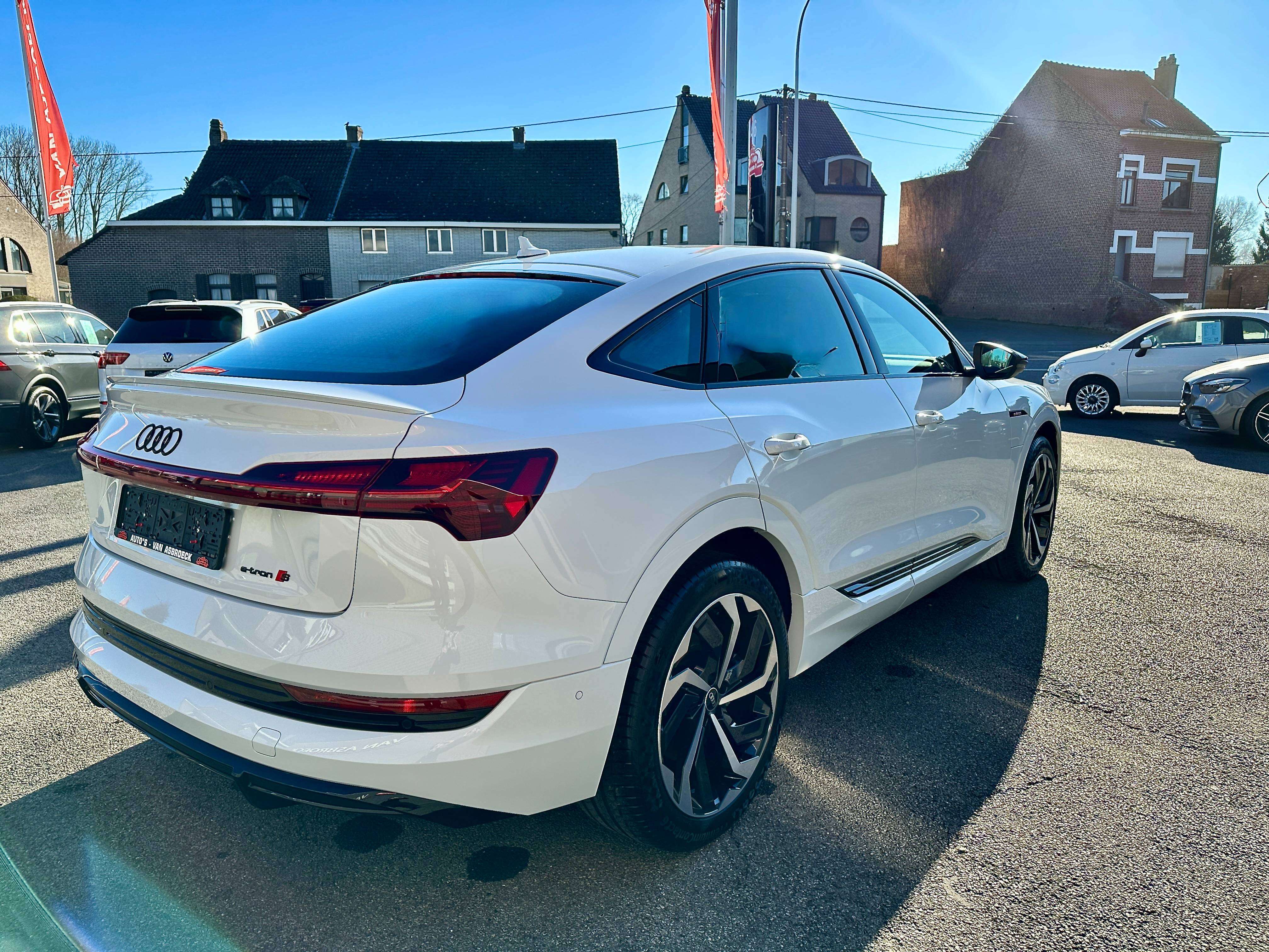 Audi e-tron Quattro 2x S line Black line*