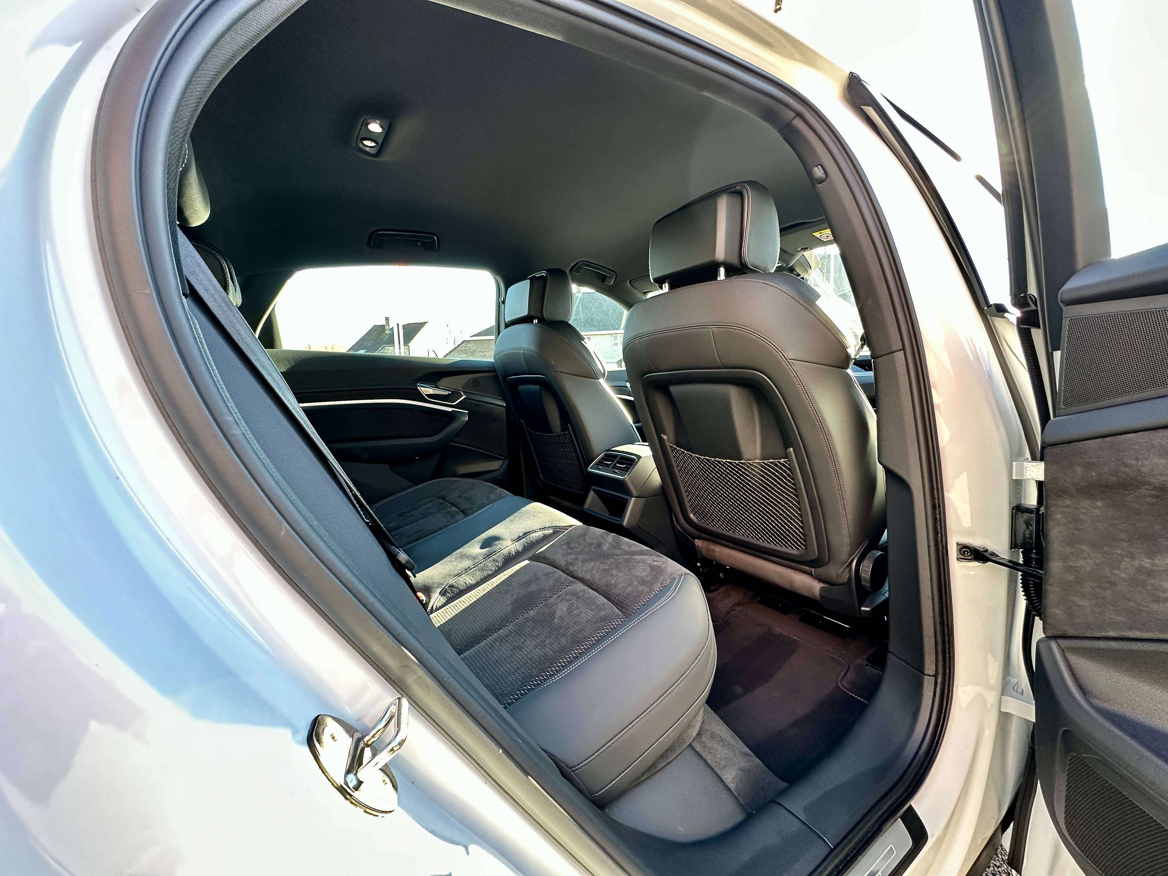 Audi e-tron Quattro 2x S line Black line*