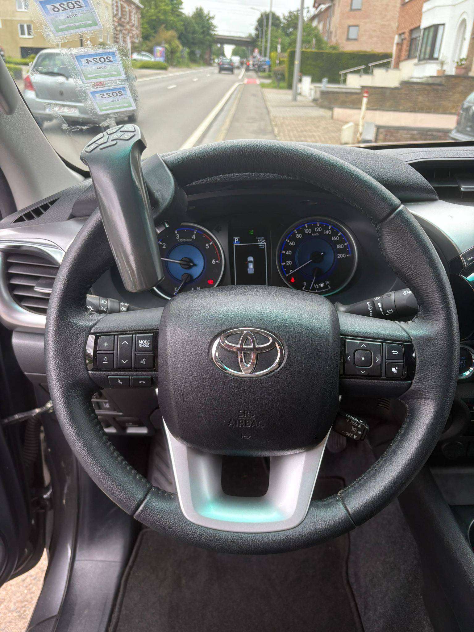 Toyota Hilux 2.4/4WD/33.000 Netto Lounge/1 Owner/20.000 Km/Full Toyota Service