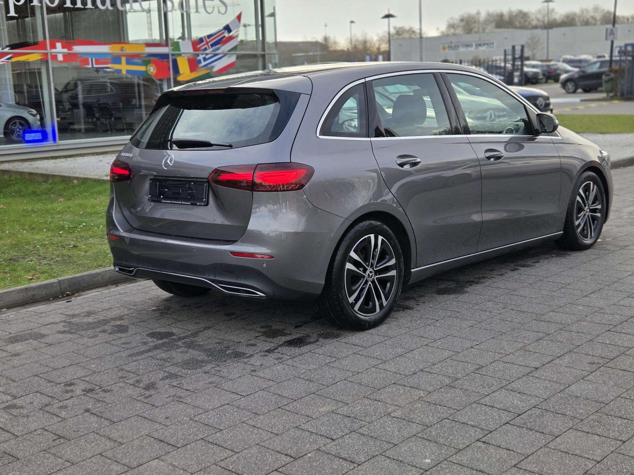 Mercedes-Benz B 180 B d Luxury Line