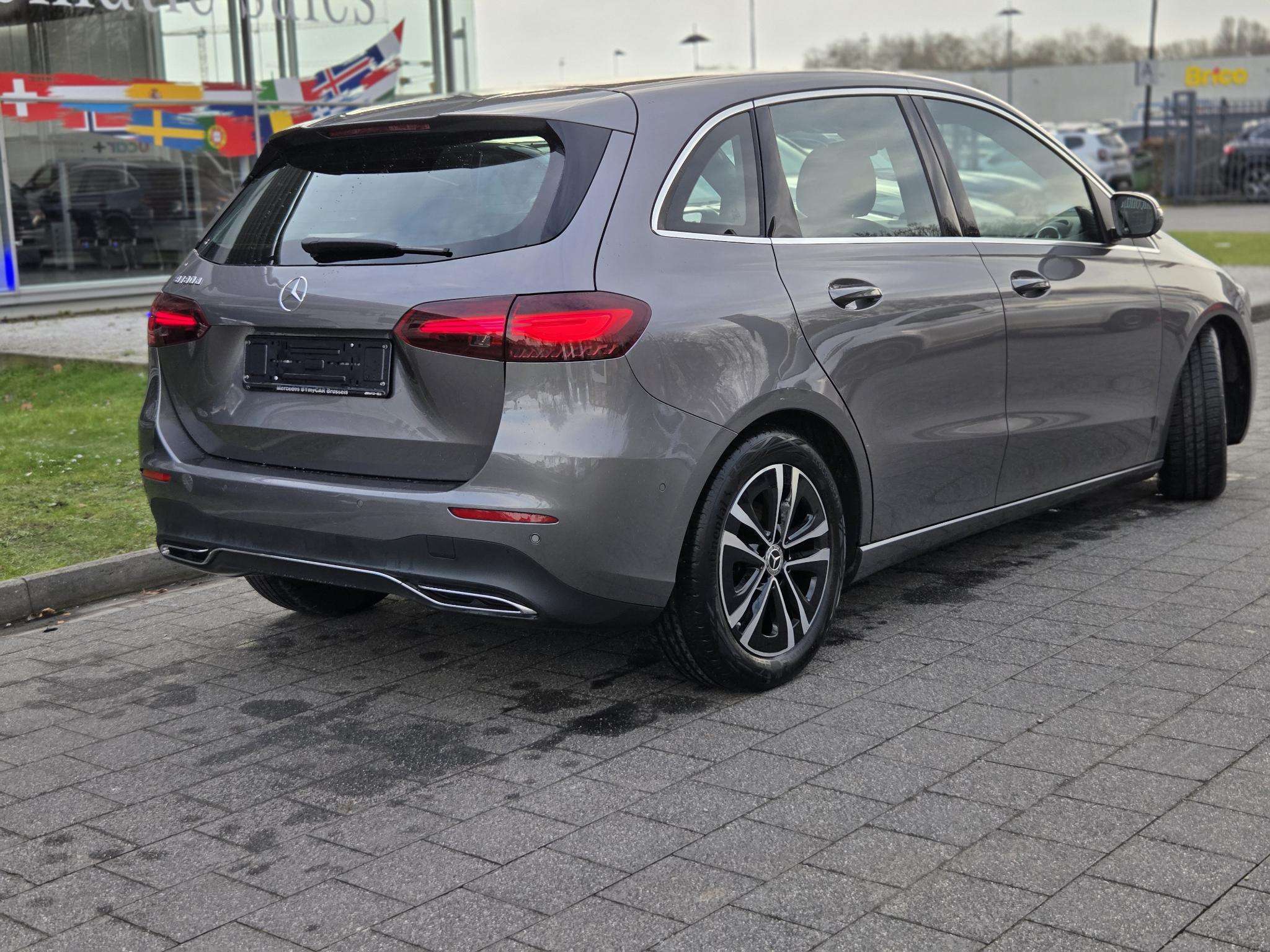 Mercedes-Benz B 180 B d Luxury Line