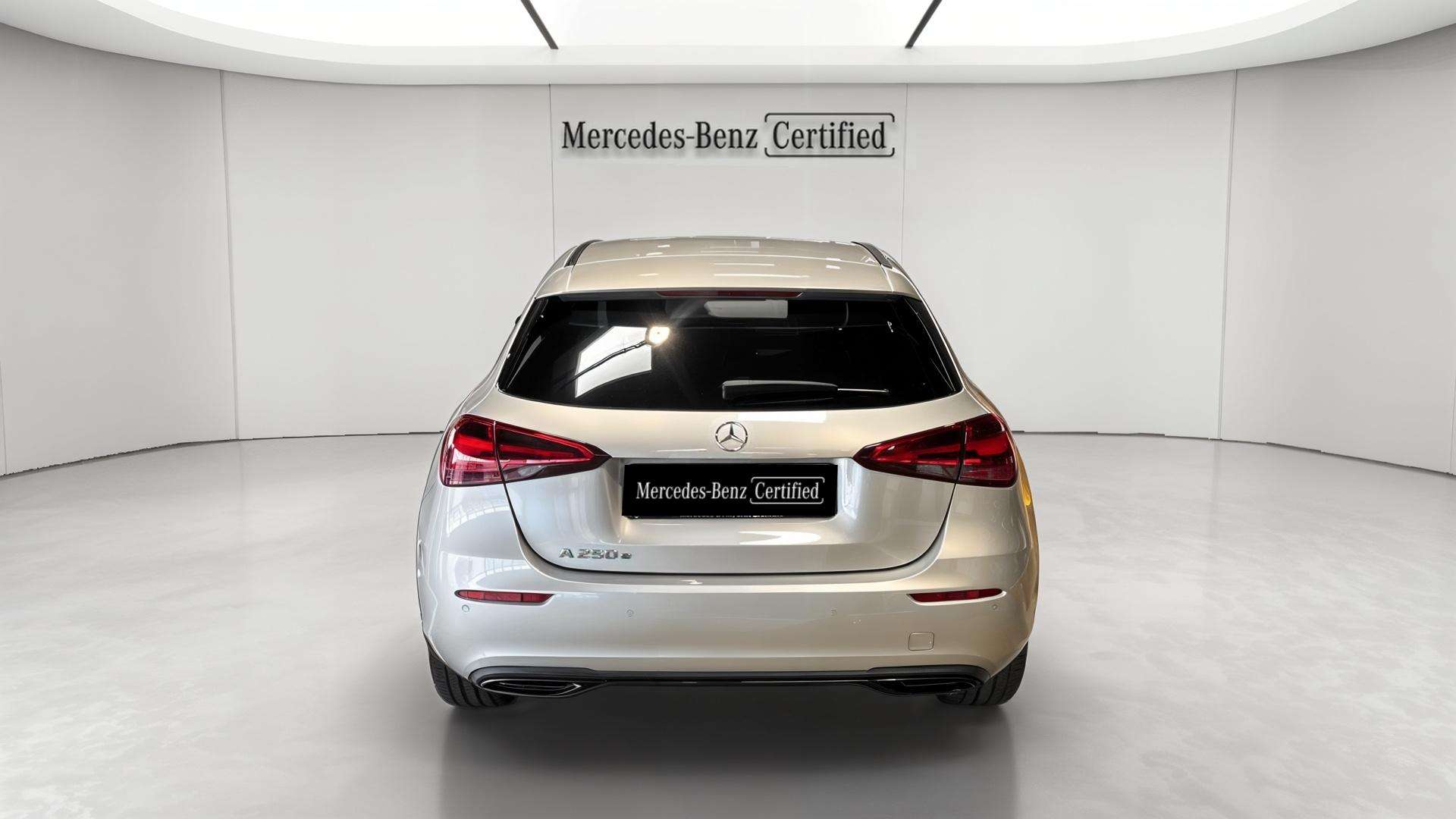 Mercedes-Benz A 250 A e Business Line