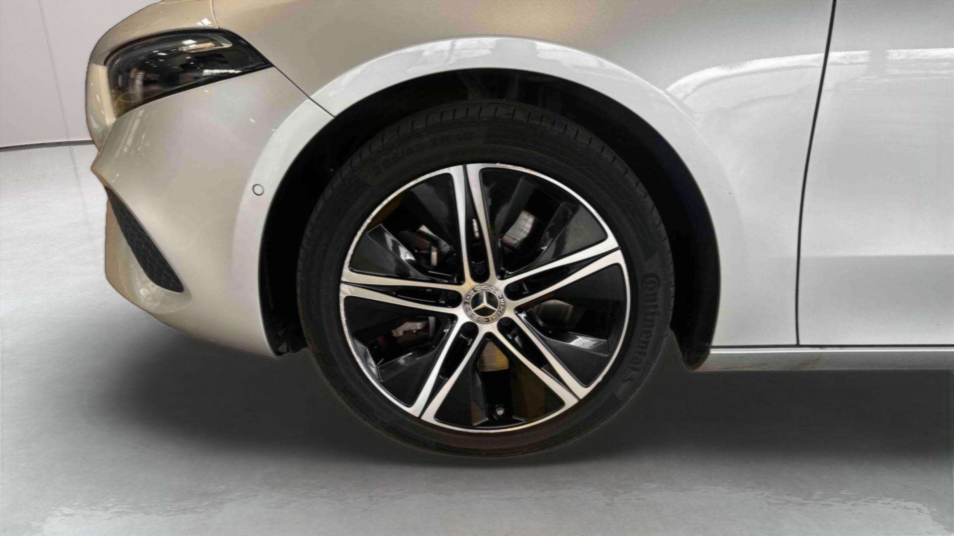 Mercedes-Benz A 250 A e Business Line