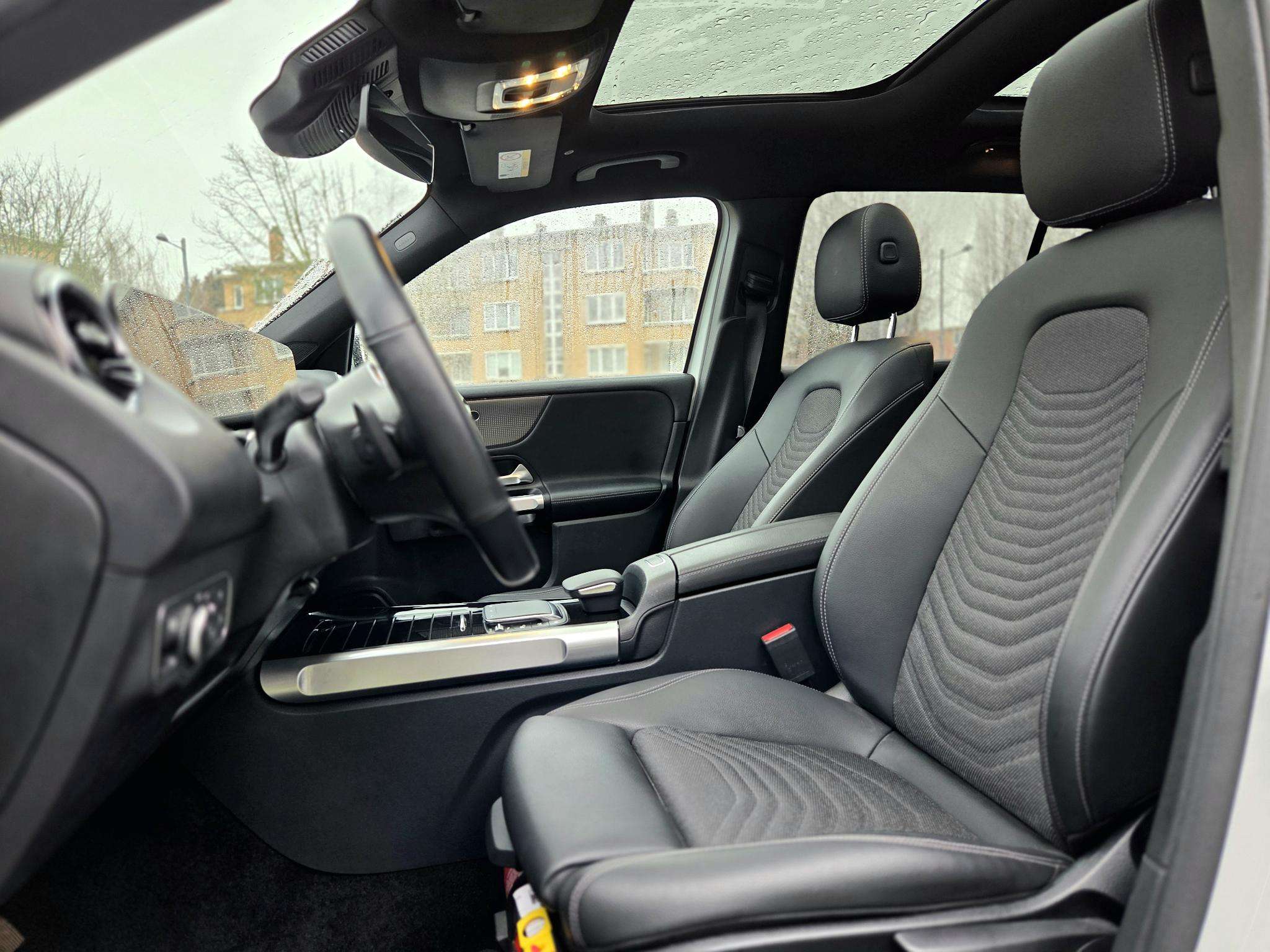 Mercedes-Benz GLB 180 GLB d Luxury Line