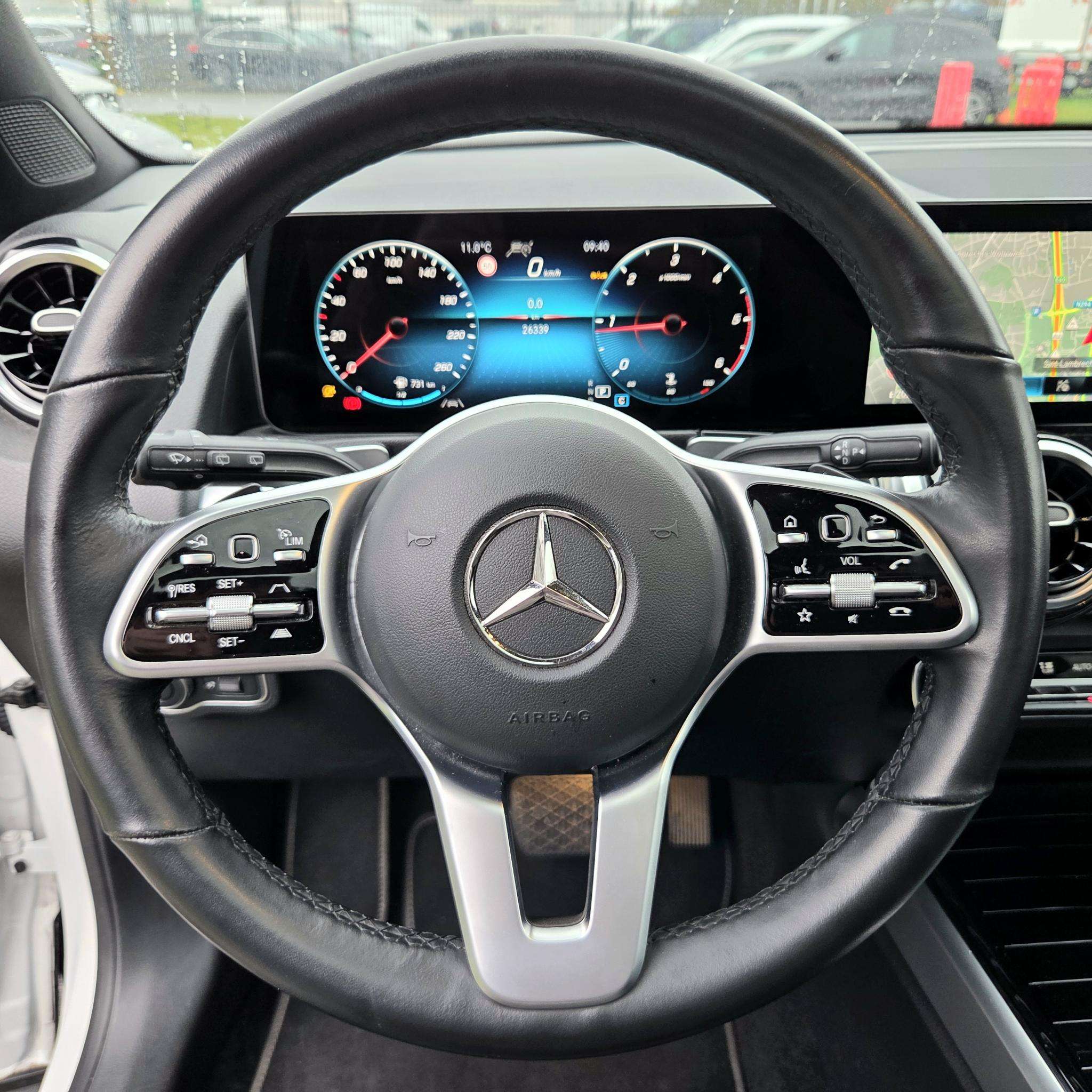 Mercedes-Benz GLB 180 GLB d Luxury Line