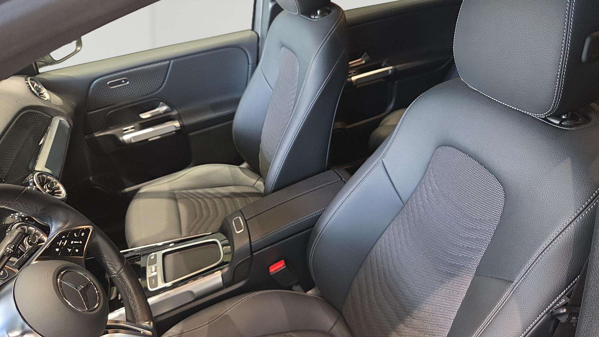 Mercedes-Benz EQB 250 EQB 250+ Essential Line