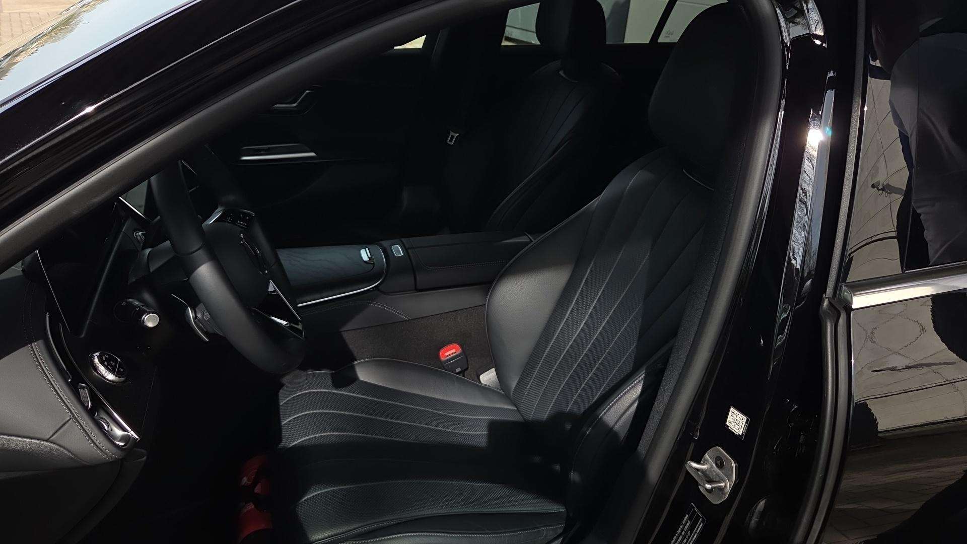 Mercedes-Benz E 300 Berline E e Luxury Line