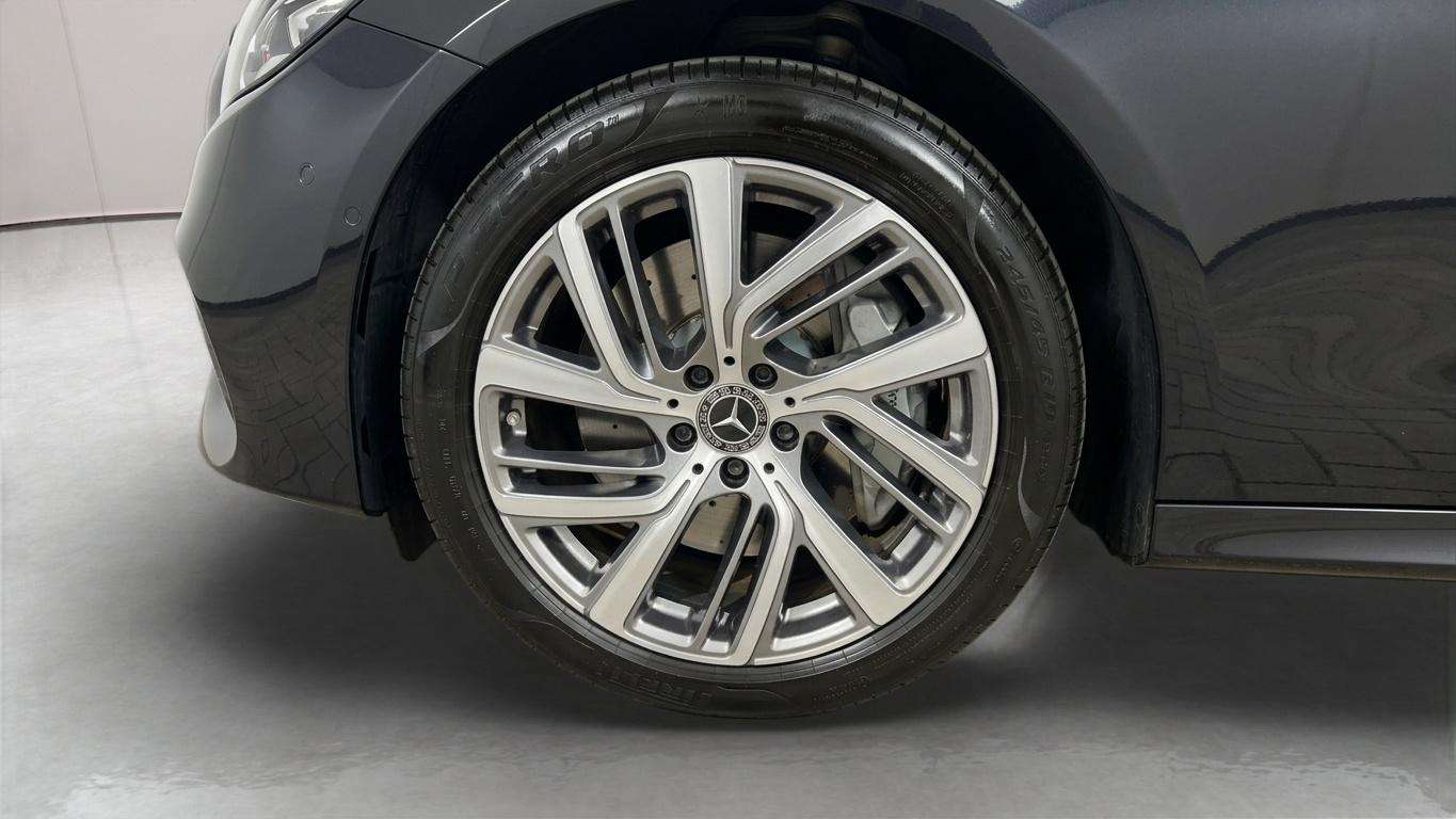 Mercedes-Benz E 300 Berline E e Luxury Line